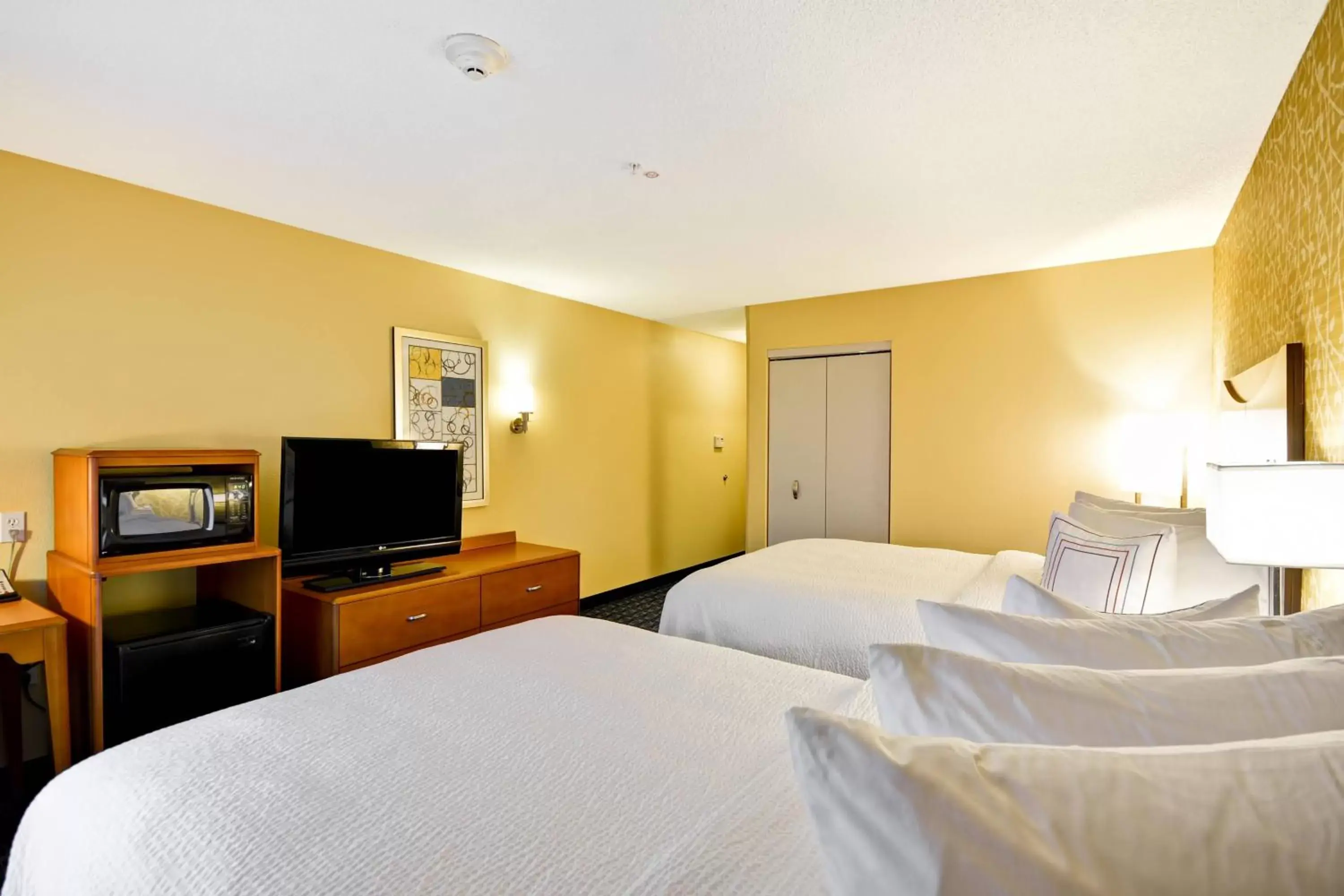 Photo of the whole room, Bed in Fairfield Inn & Suites Tampa Fairgrounds/Casino