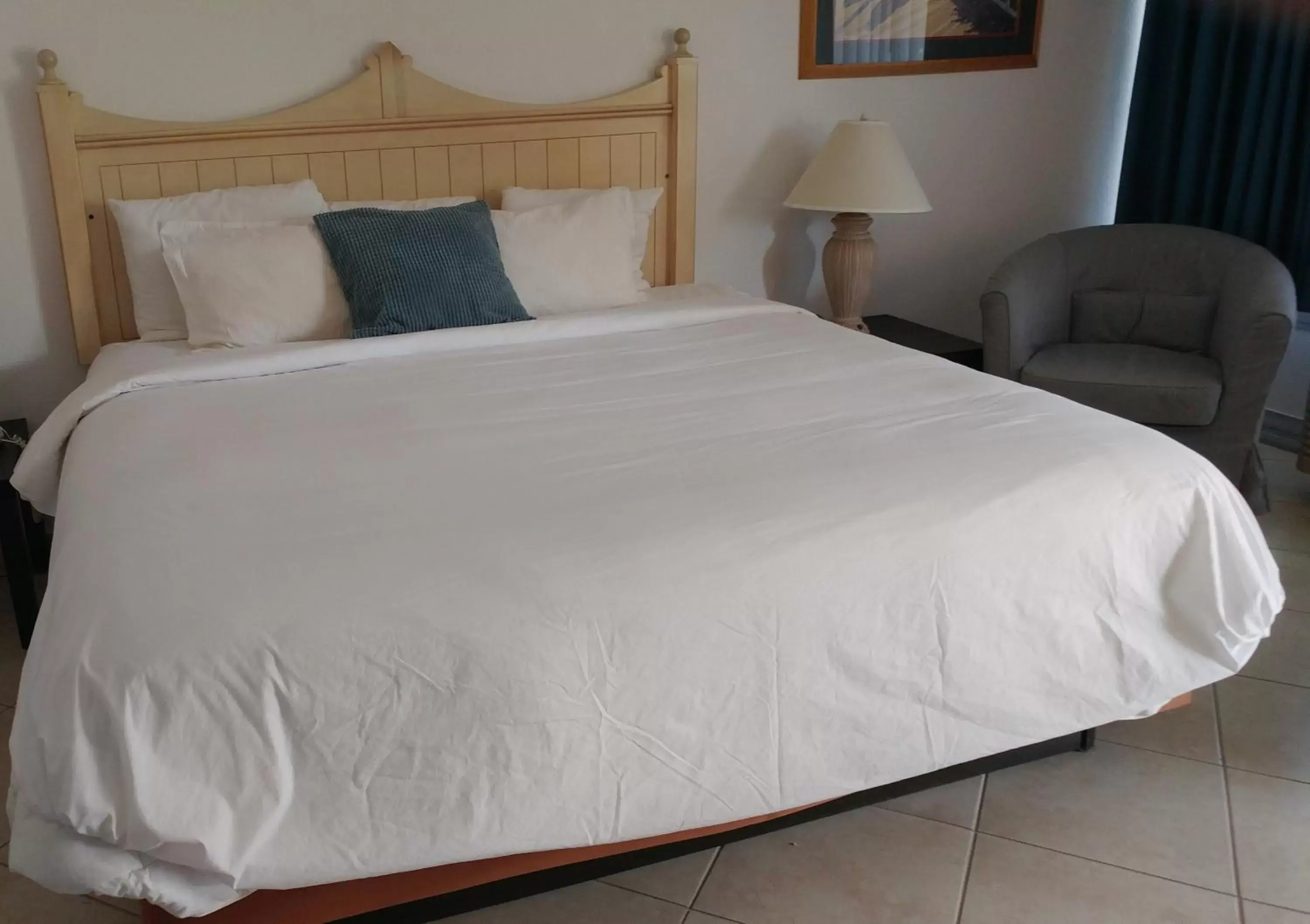 Bed in Dolphin Key Resort - Cape Coral