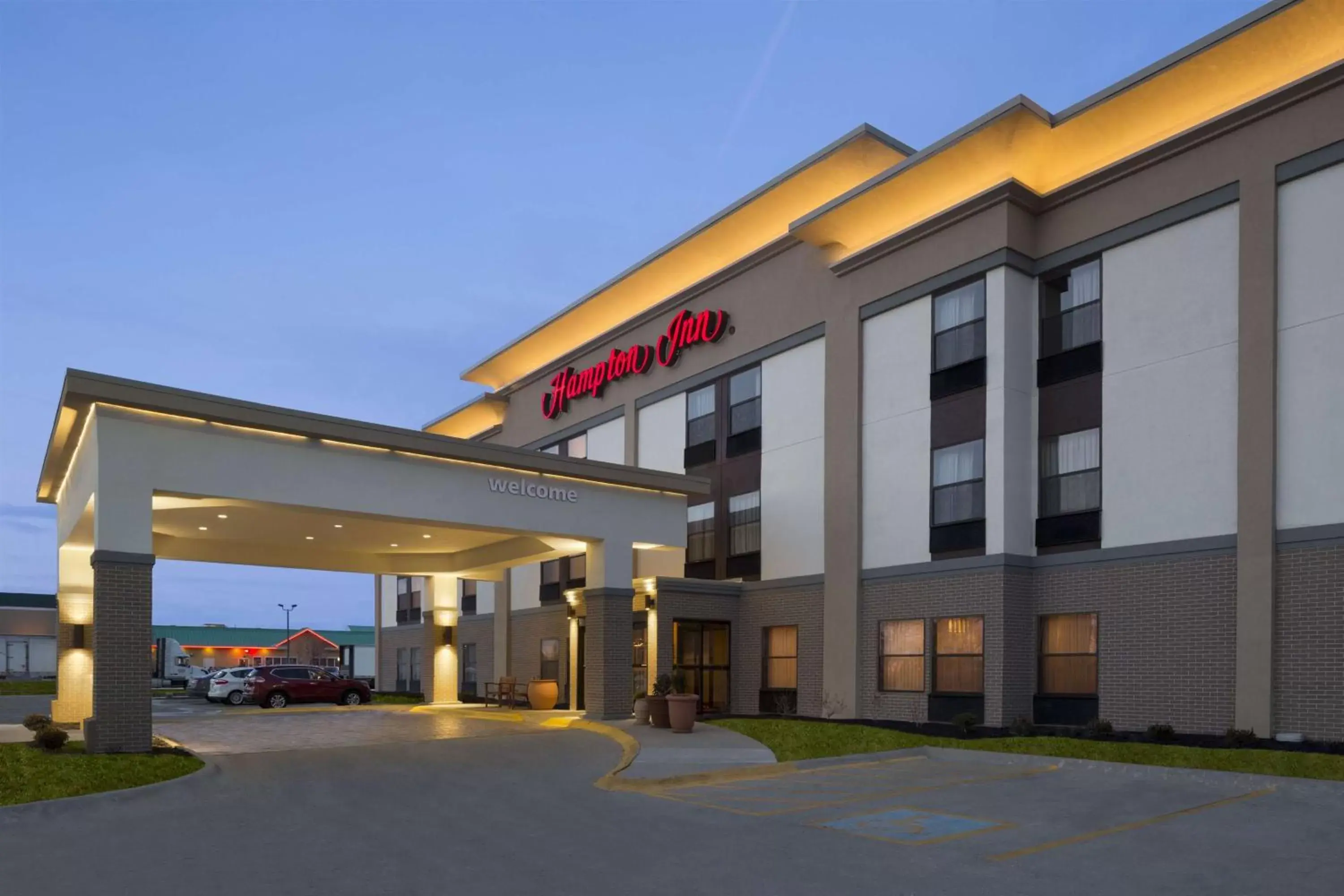 Property Building in Hampton Inn Findlay