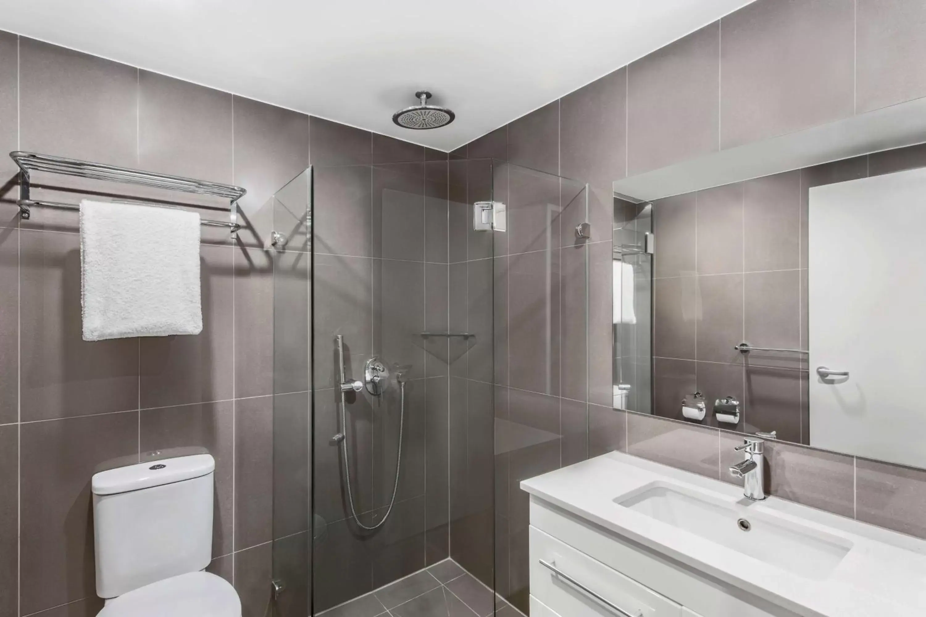 Bathroom in Adina Serviced Apartments Canberra Dickson
