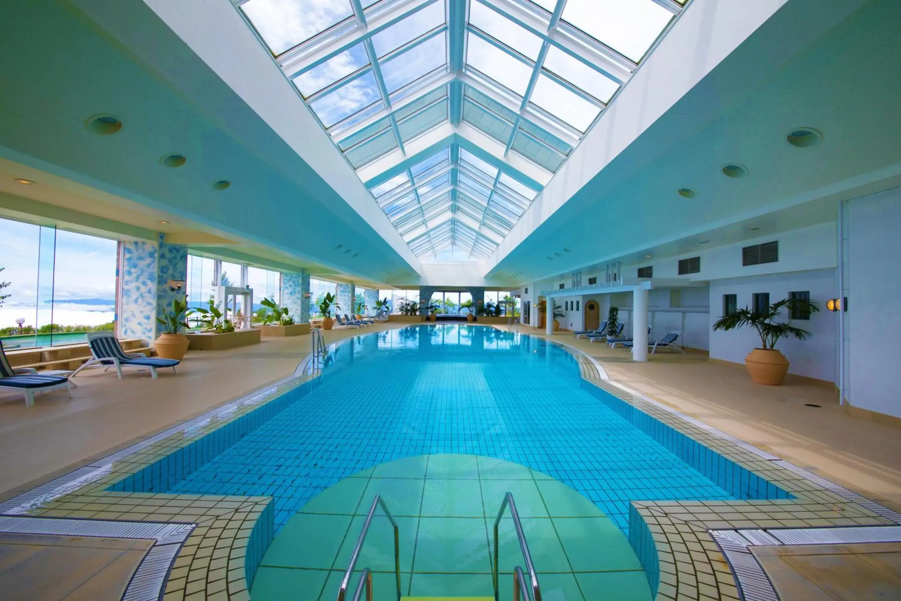 Spa and wellness centre/facilities, Swimming Pool in The Windsor Hotel Toya Resort & Spa