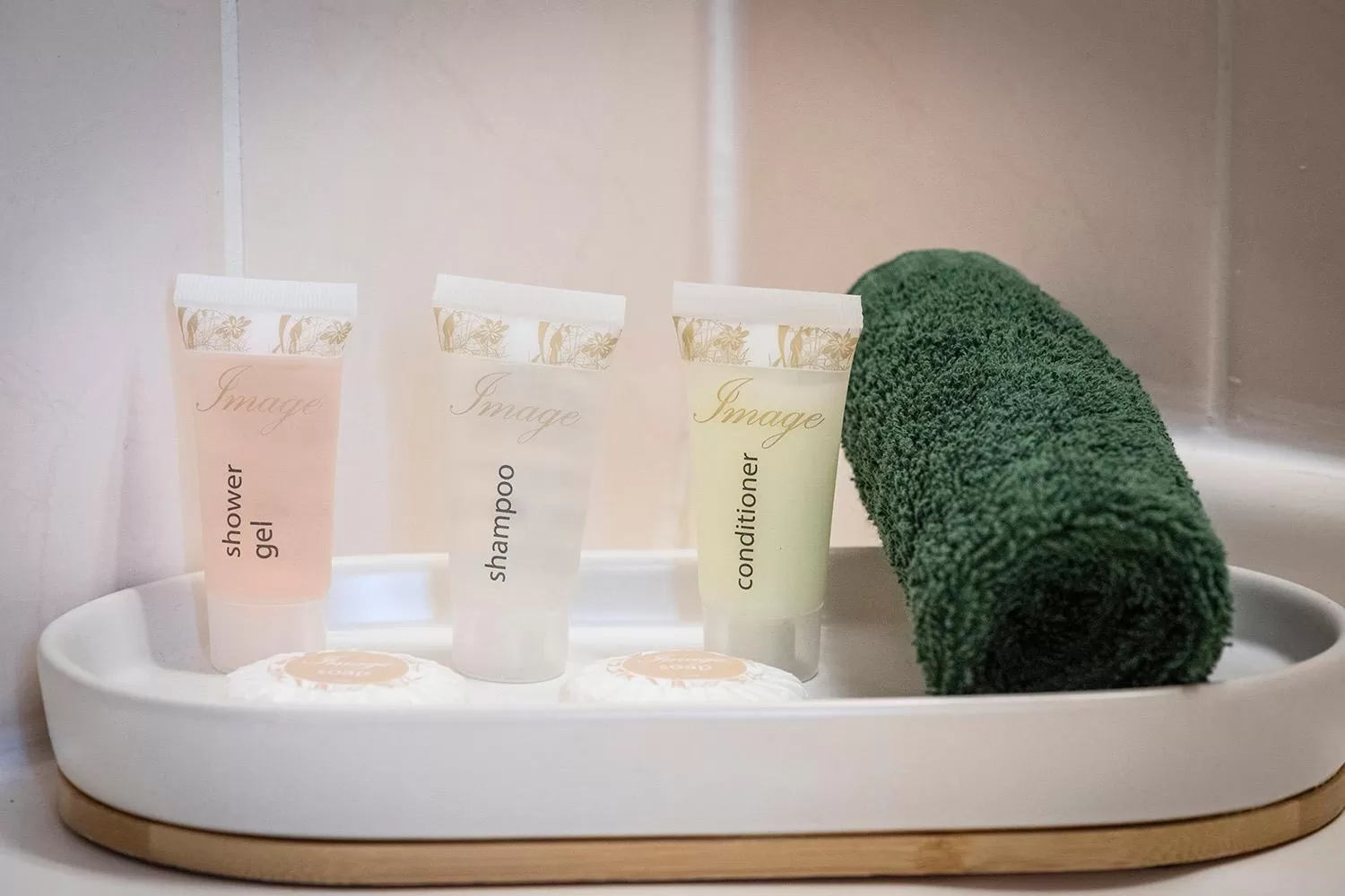 Bathroom in Aberdeen Motel