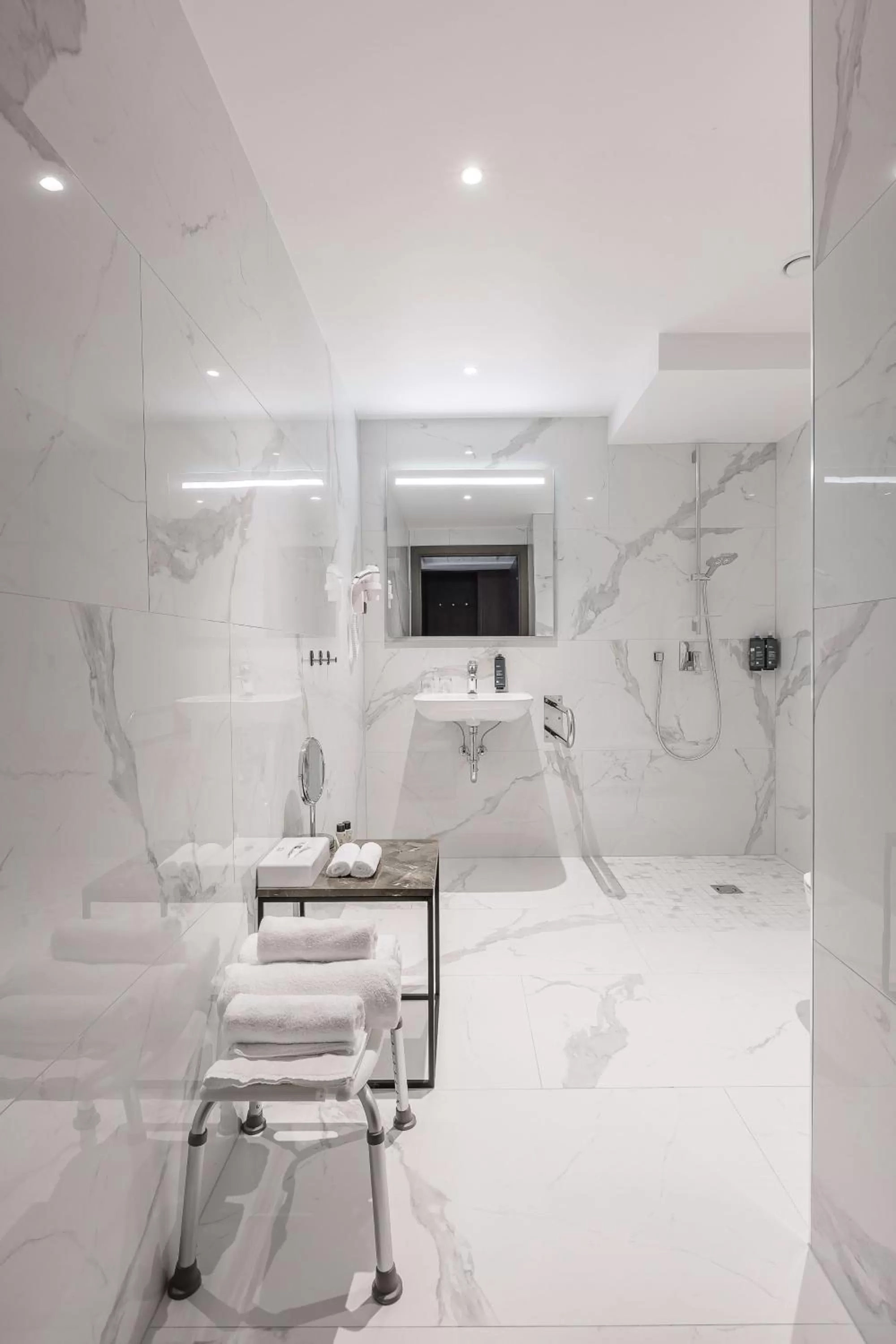 Shower in VICTORIA Hotel Klaipėda