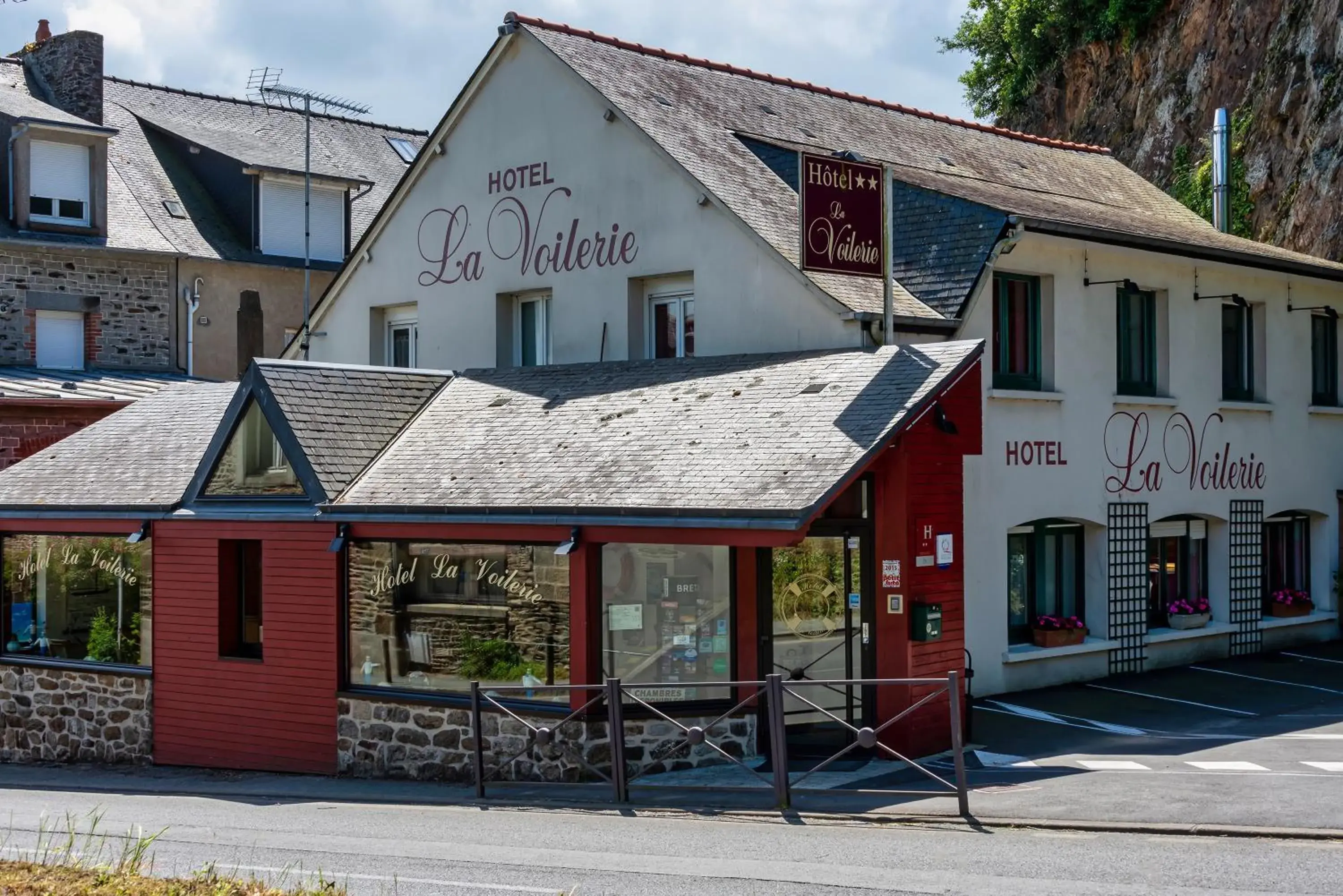 Landmark view, Winter in Hotel La Voilerie Cancale bord de mer