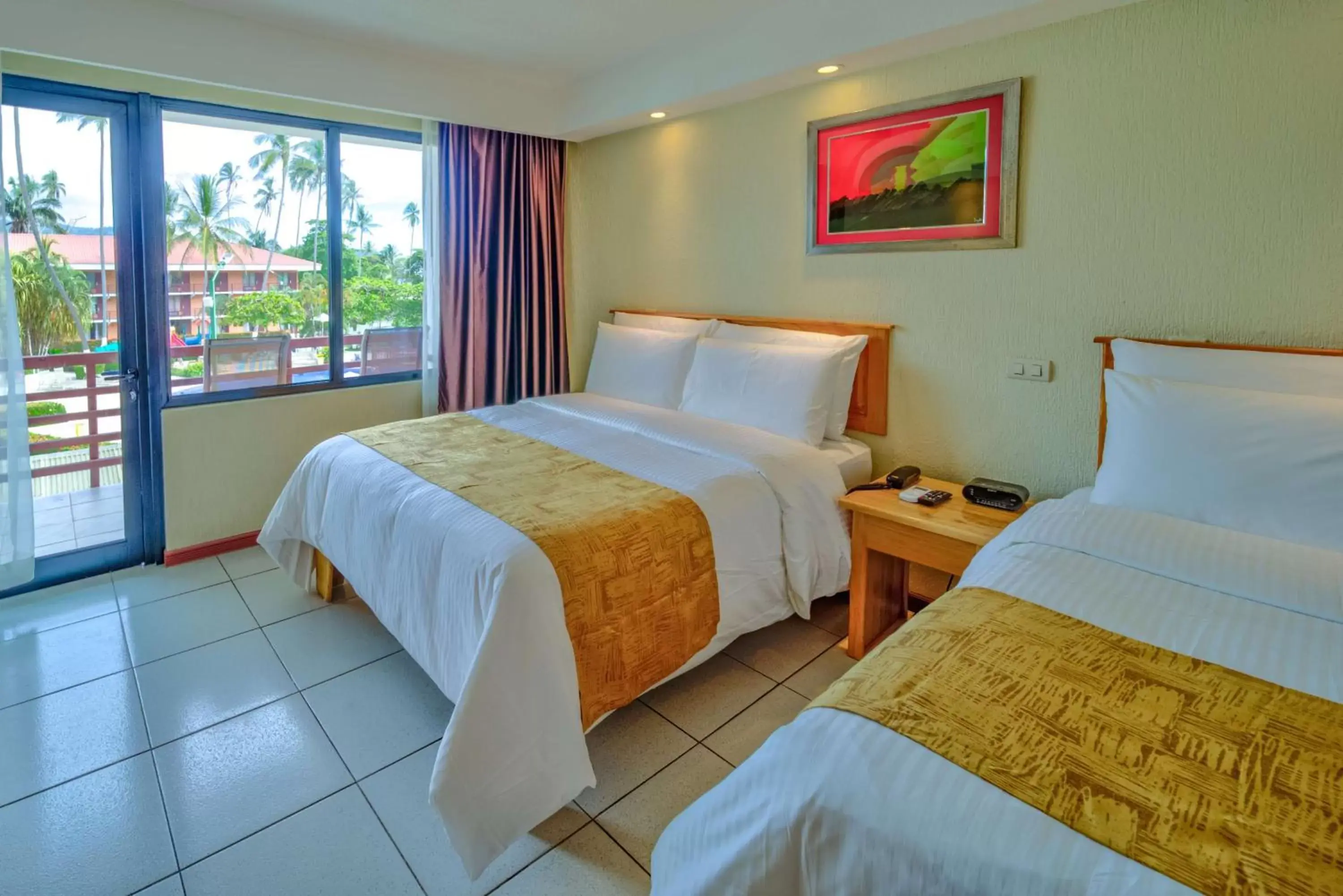 Photo of the whole room, Bed in Best Western Jaco Beach All Inclusive Resort