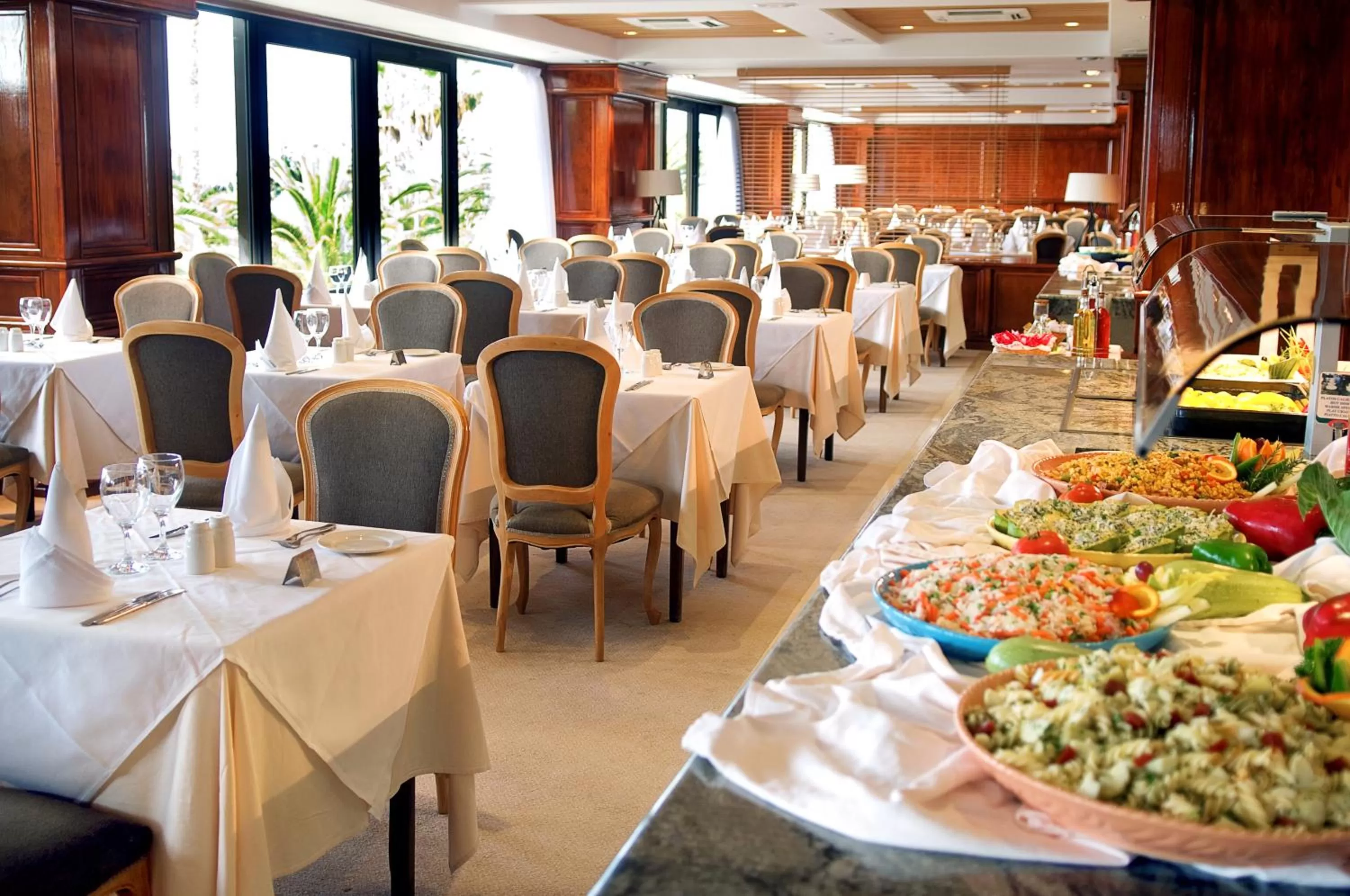 Restaurant/places to eat in Hotel Vallemar