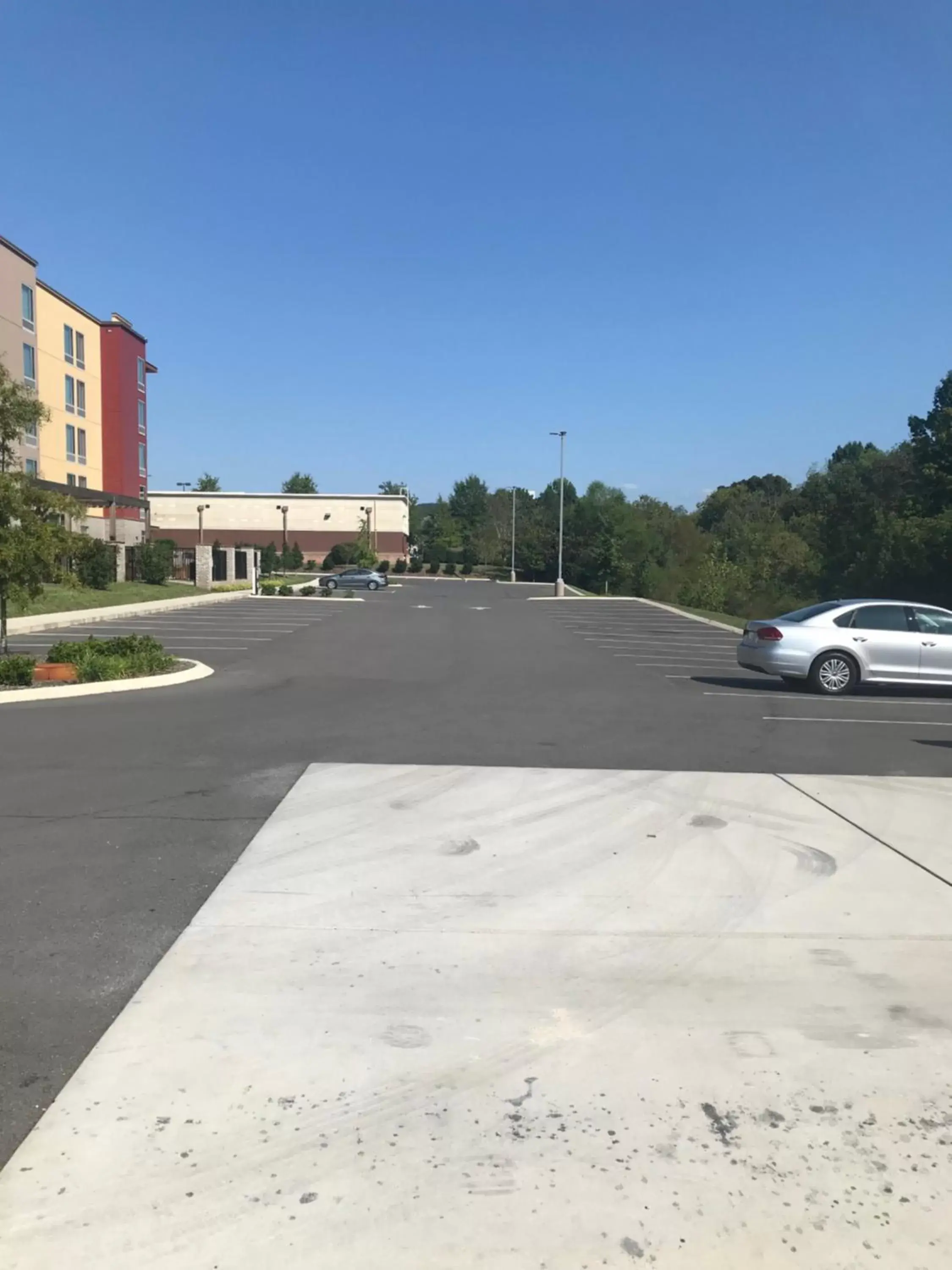 Parking in SpringHill Suites by Marriott Chattanooga North/Ooltewah