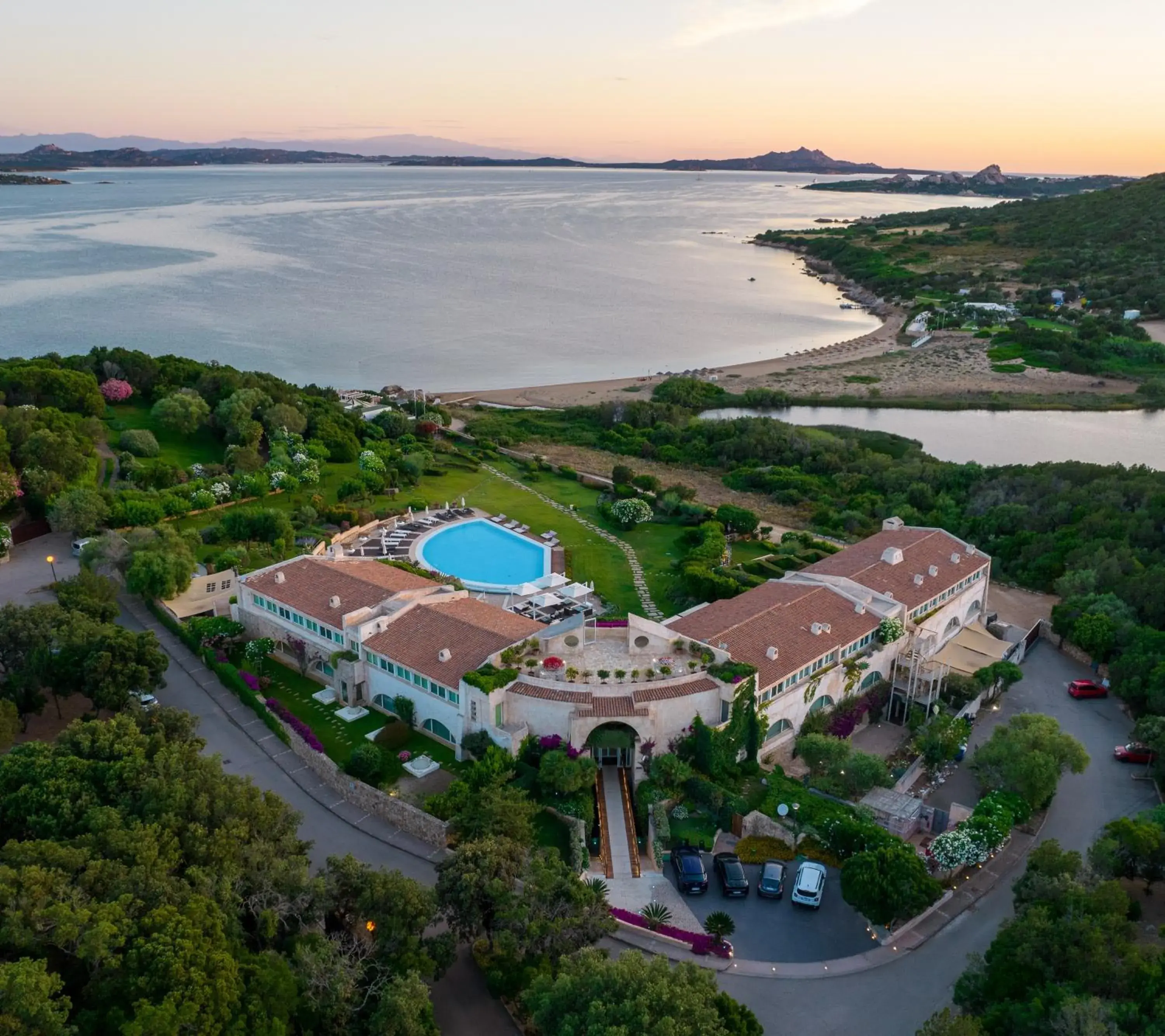 Bird's eye view, Bird's-eye View in L'Ea Bianca Luxury Resort