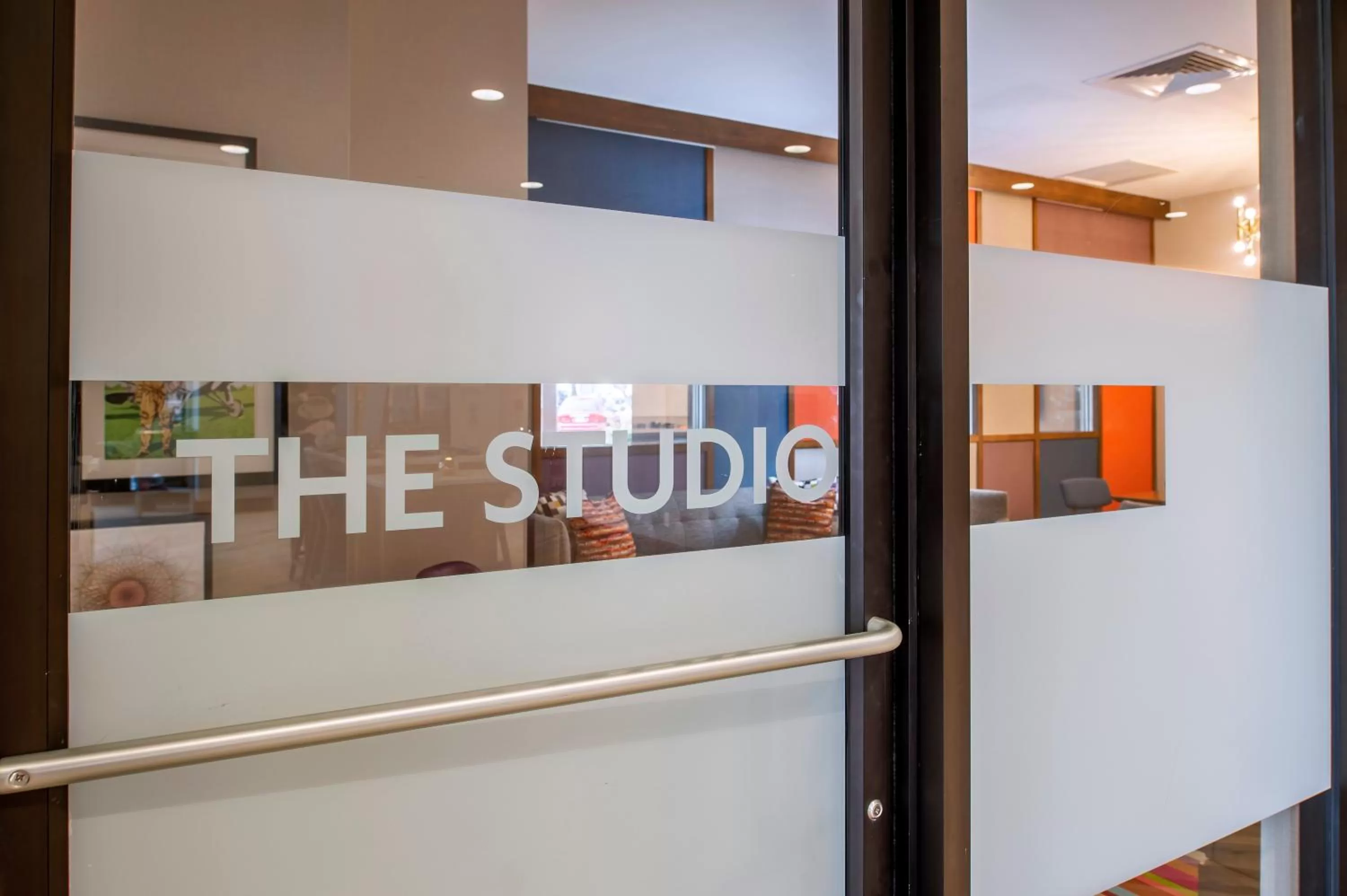 Meeting/conference room in Crowne Plaza Hotel St. Louis Airport by IHG