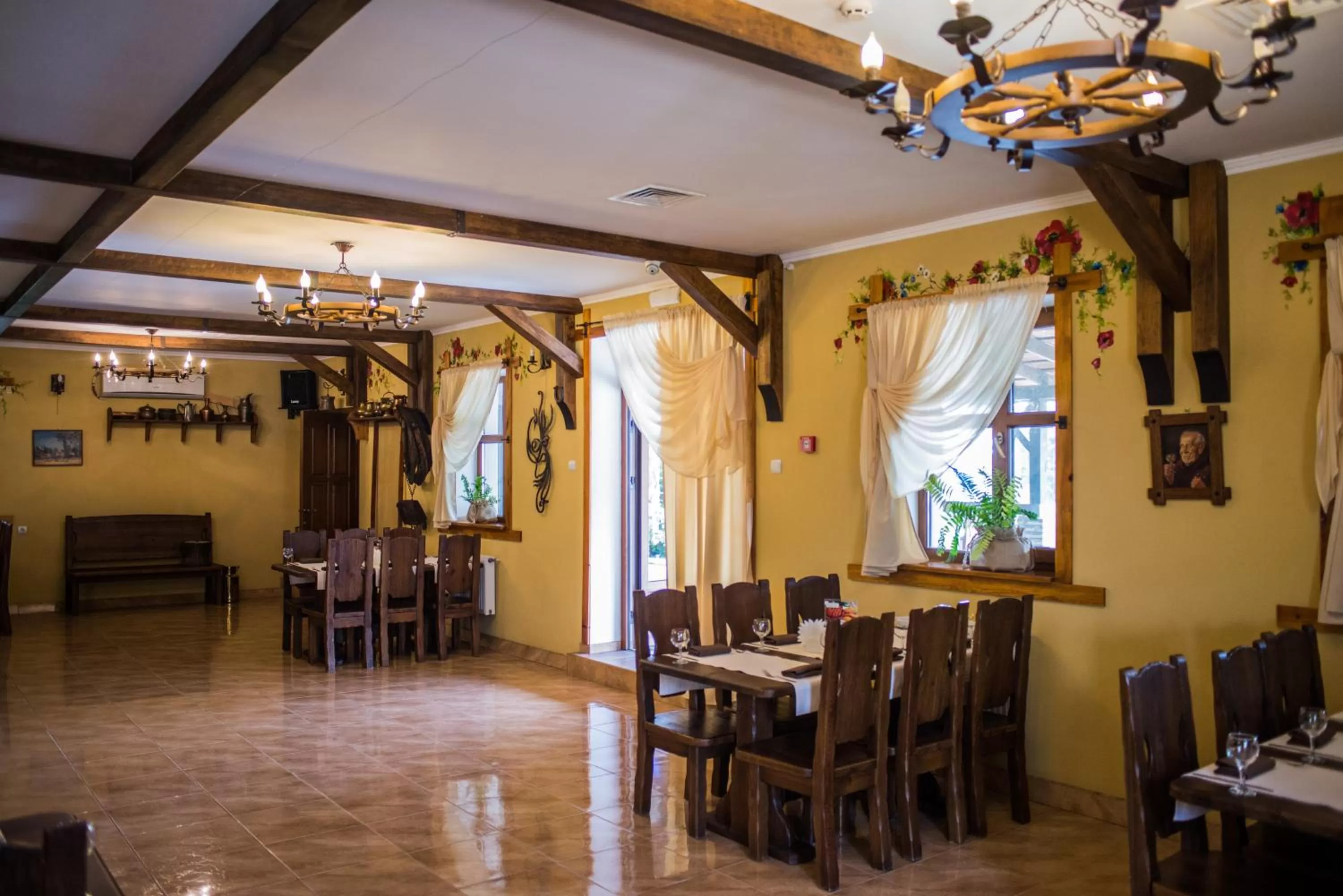 Restaurant/places to eat in Stara Vezha Hotel