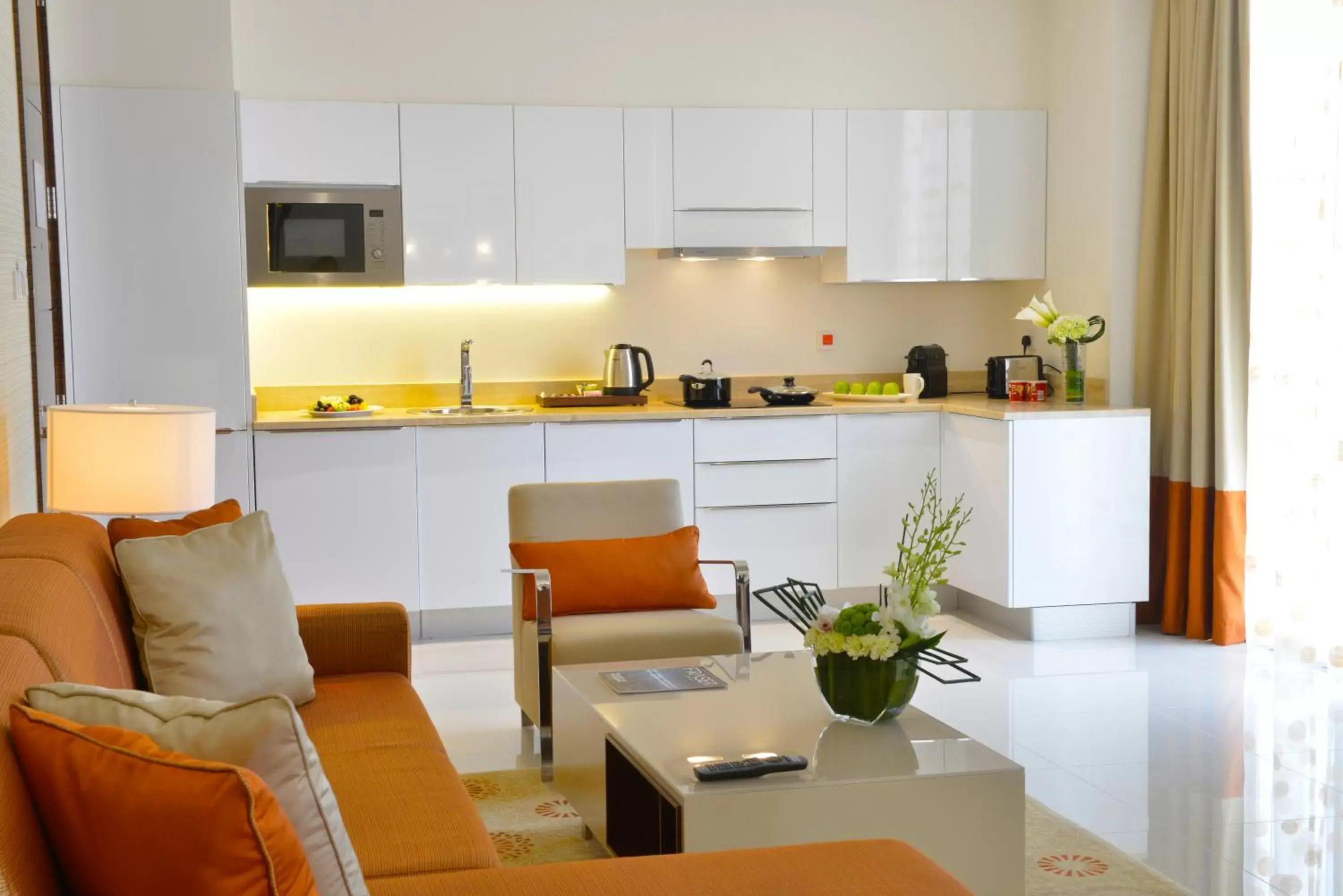 Kitchen or kitchenette, Kitchen/Kitchenette in Fraser Suites Diplomatic Area Bahrain