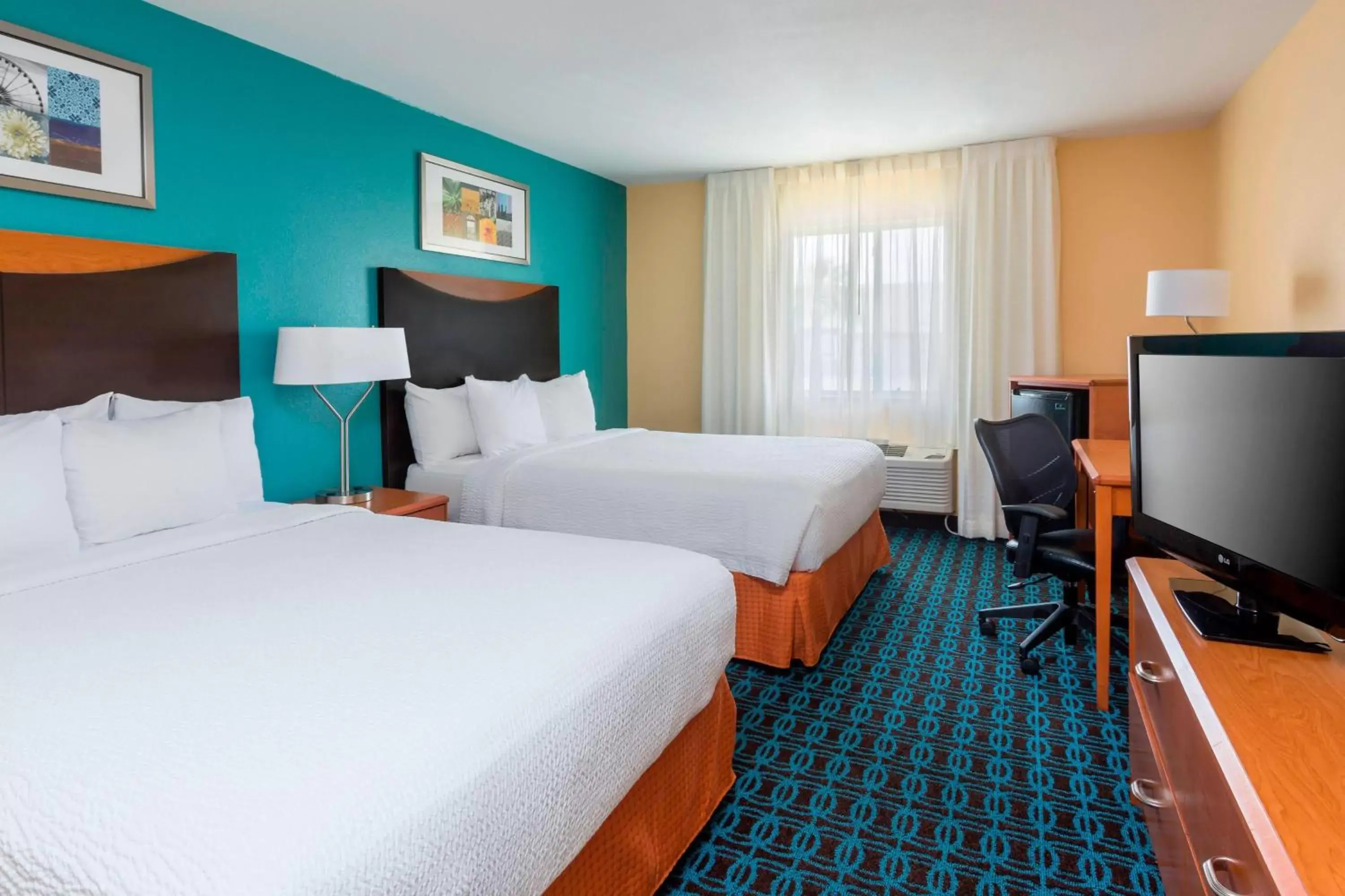 Photo of the whole room, Bed in Fairfield Inn & Suites Corpus Christi