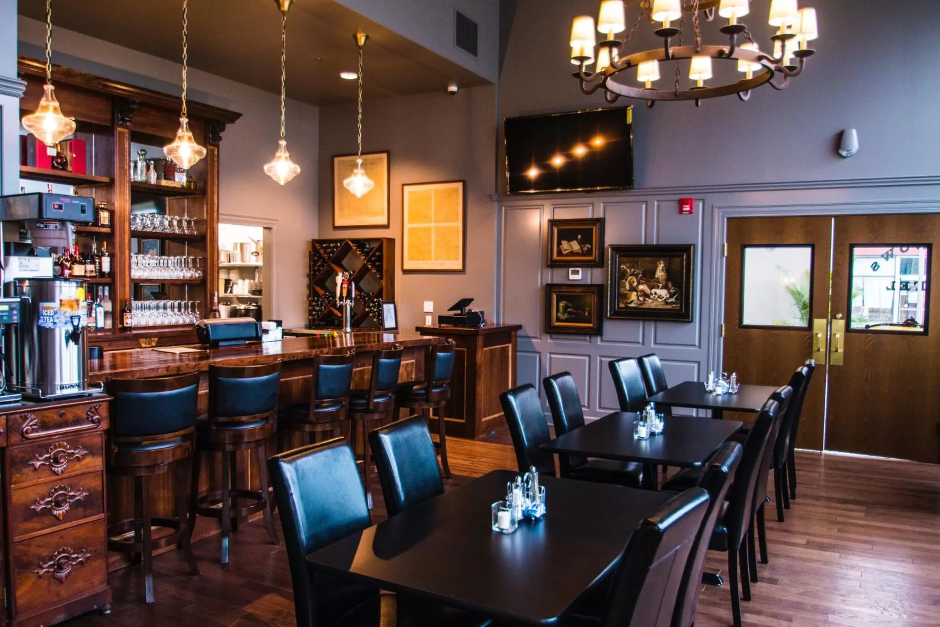 Lounge or bar in Meadows Hotel Lounge or bar in Meadows Hotel