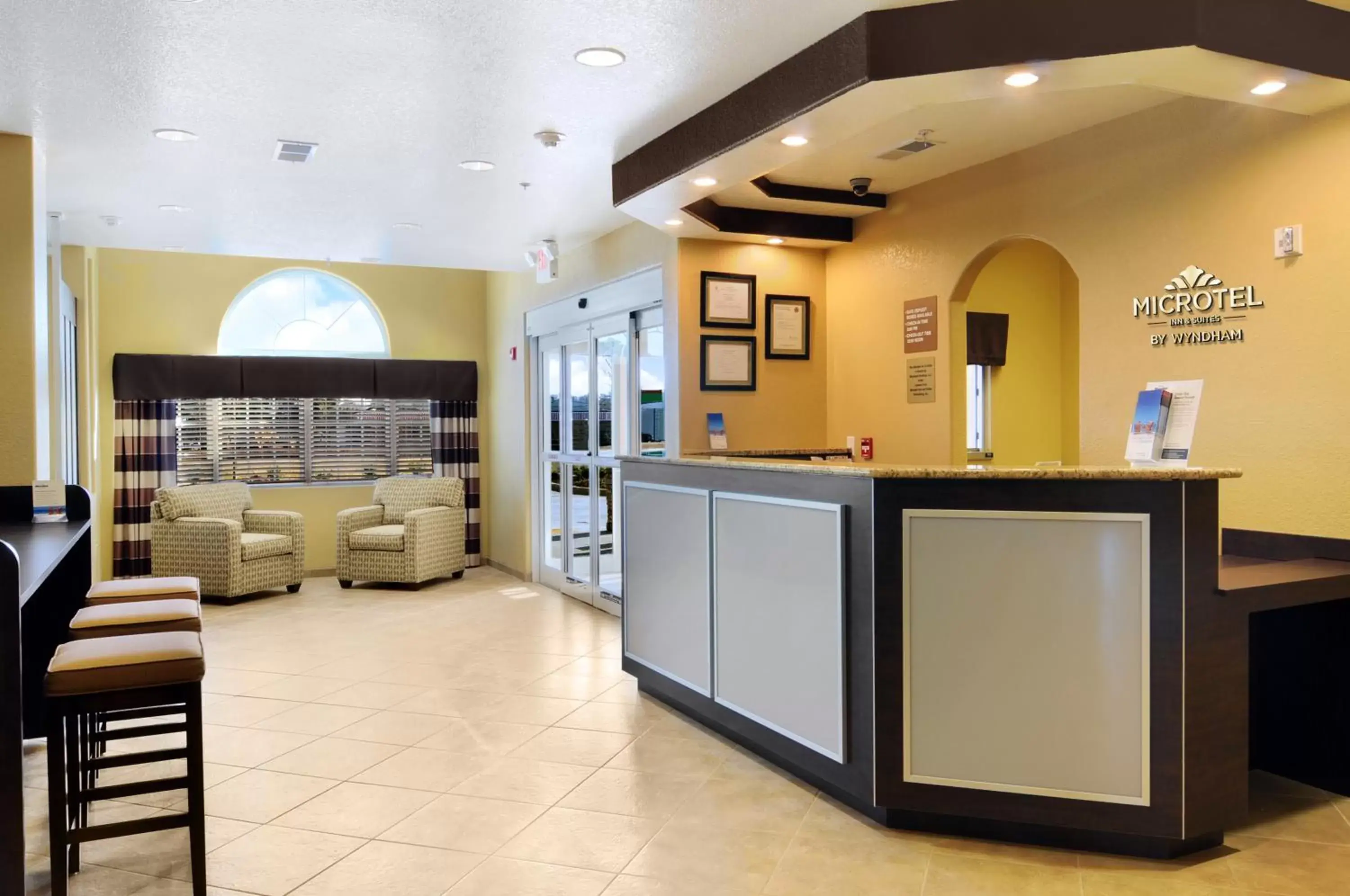 Lobby or reception, Lobby/Reception in Microtel Inn & Suites - Cartersville
