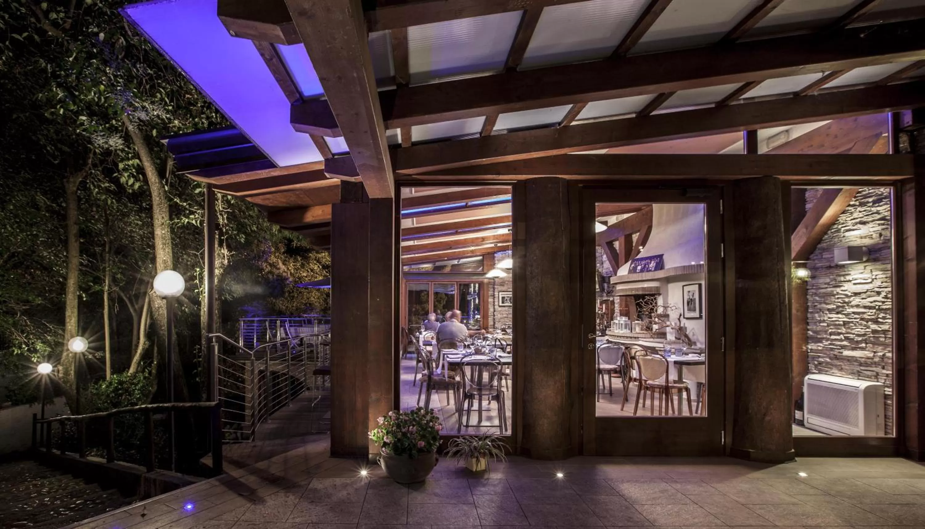 Restaurant/places to eat in Hotel Al Ponte