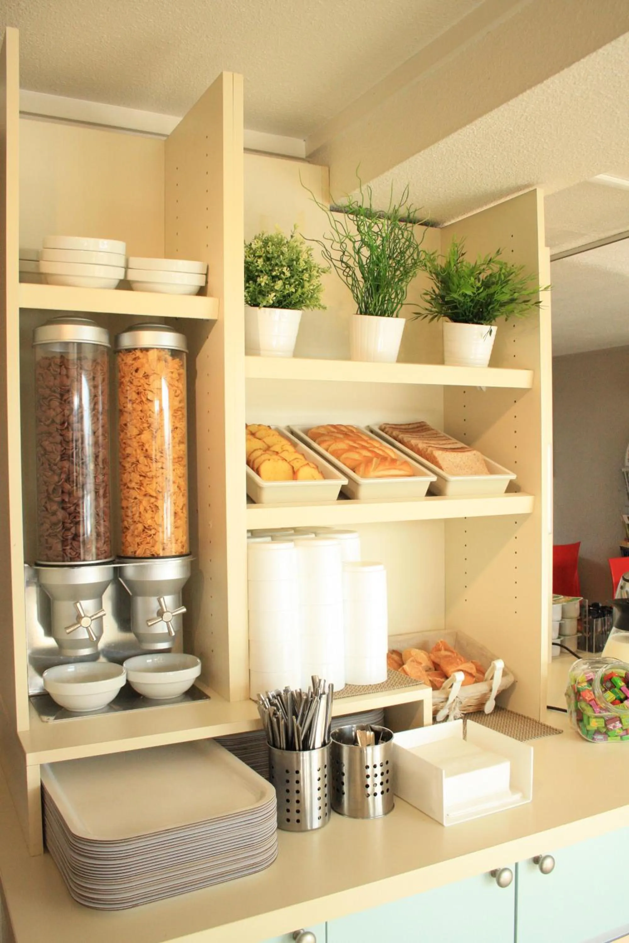 Restaurant/places to eat in Première Classe Mâcon Sud