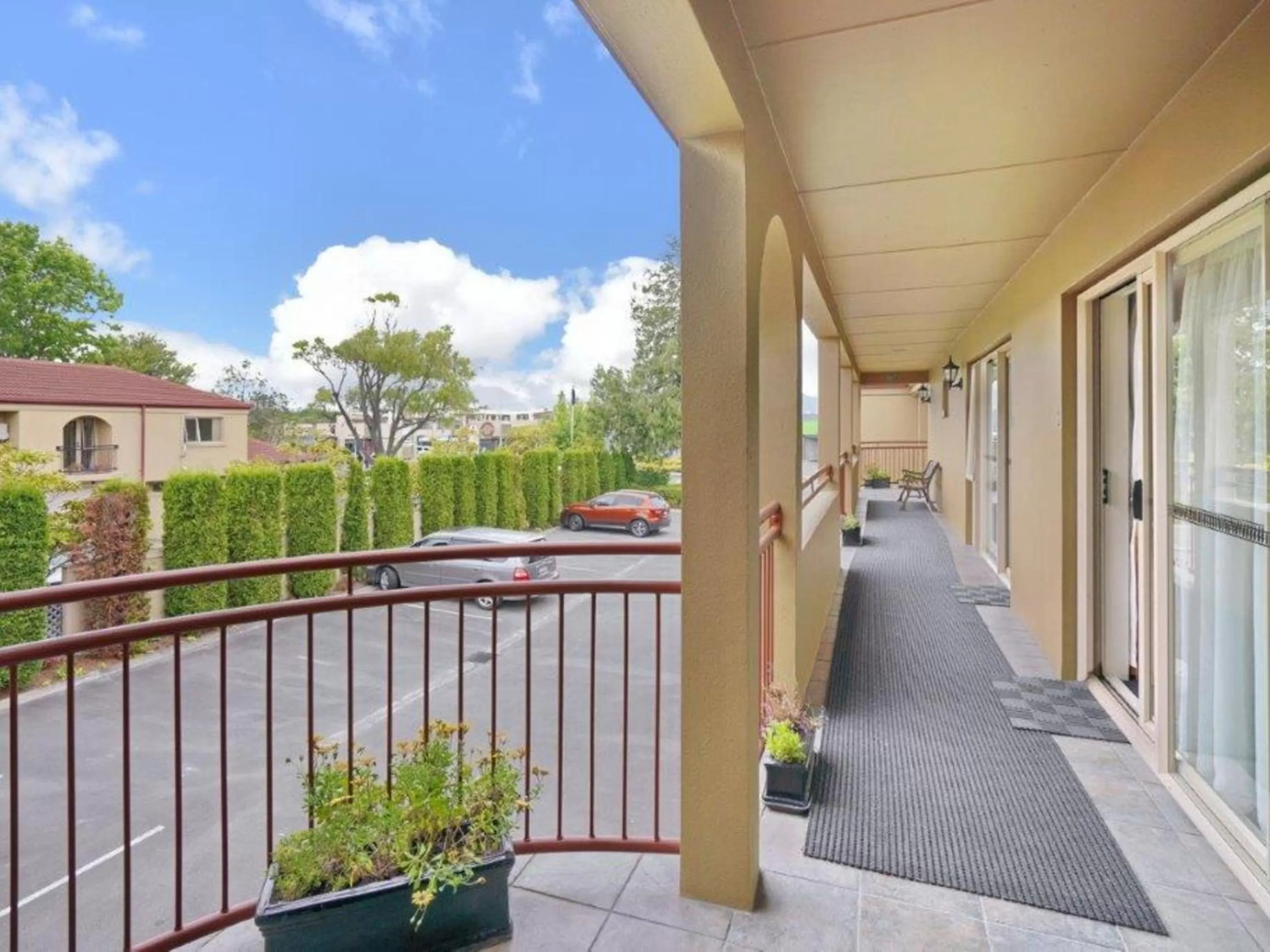 Property building in Roma On Riccarton Motel
