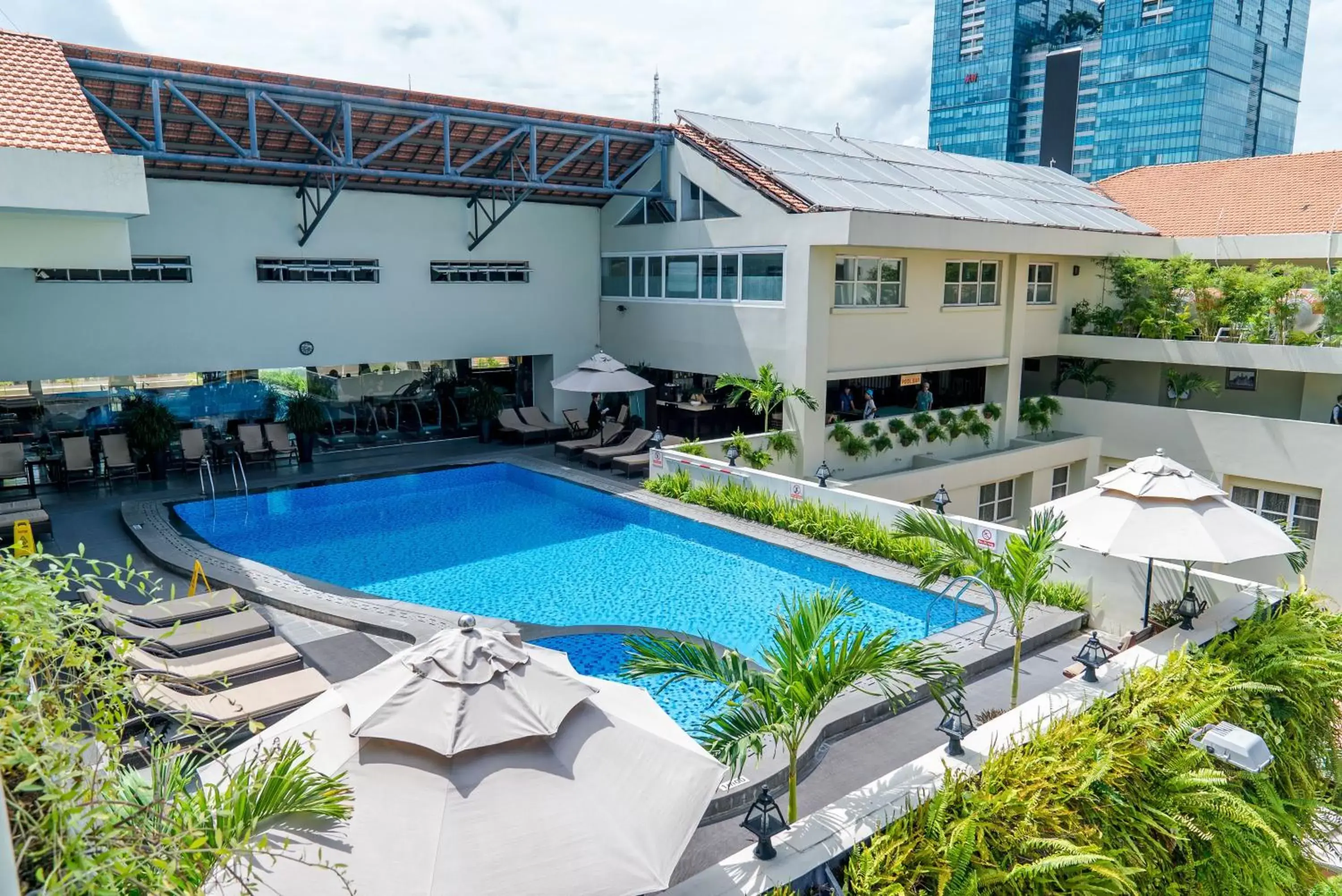 Pool view in Rex Hotel