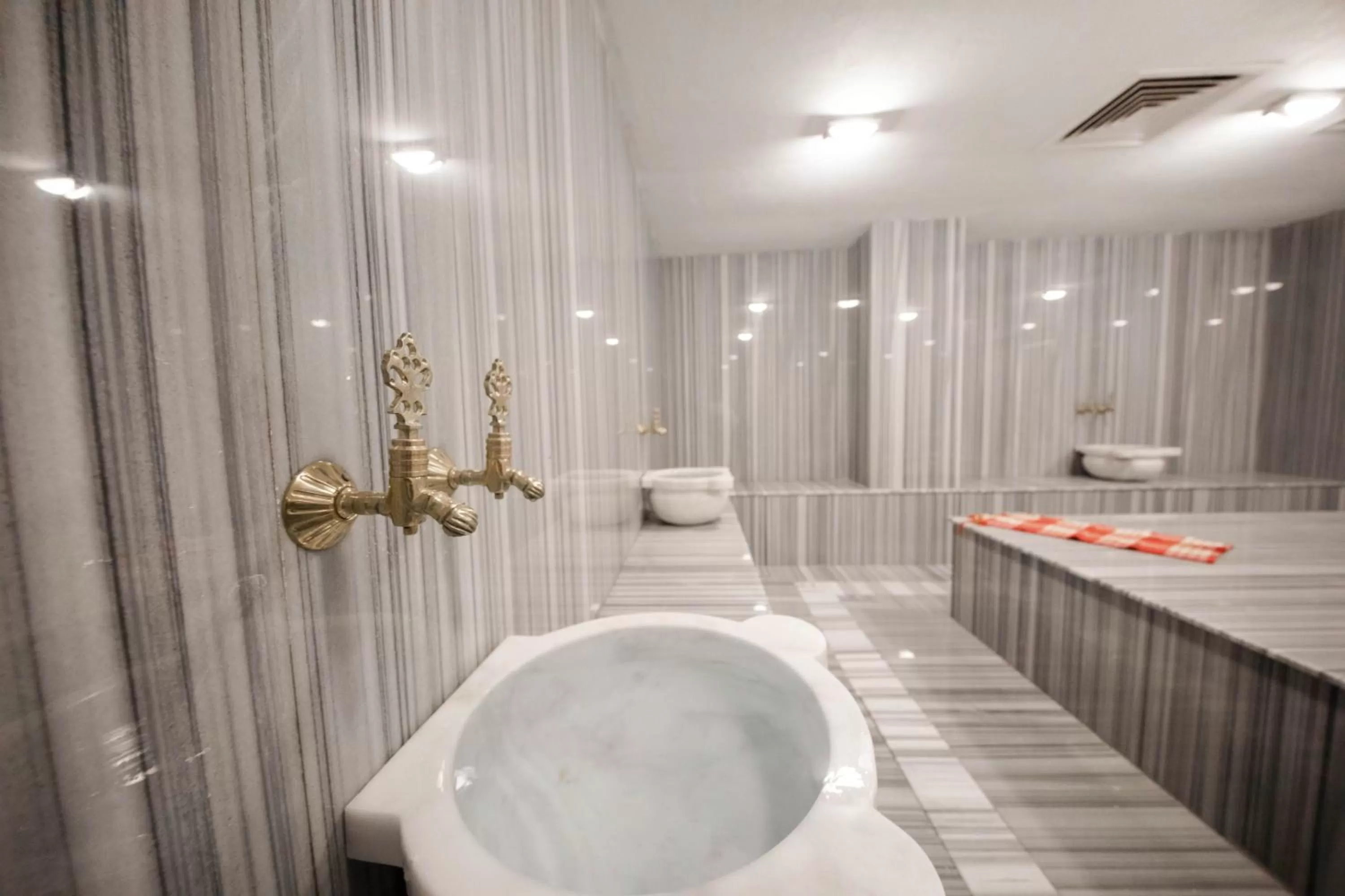 Spa and wellness centre/facilities in Laren Sea Side Hotel Spa