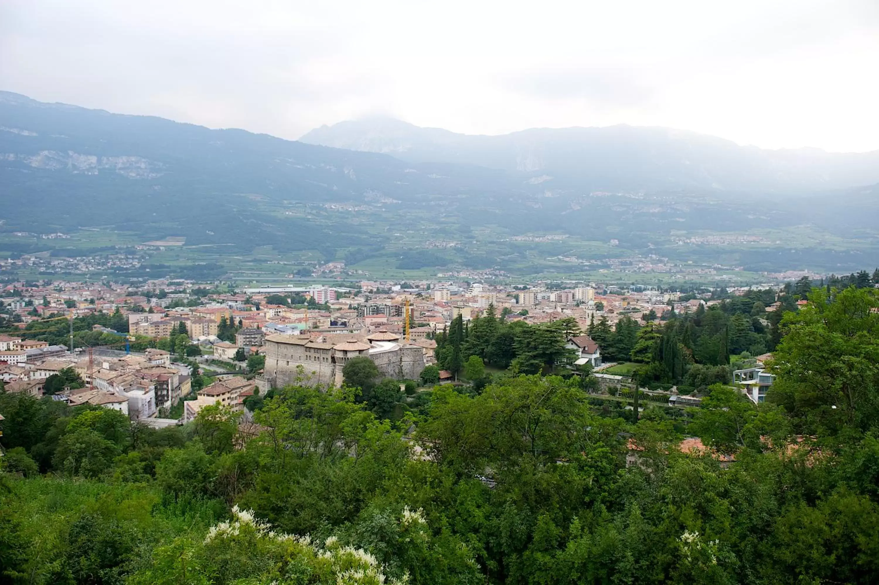 Neighbourhood, Bird's-eye View in Mercure Nerocubo Rovereto