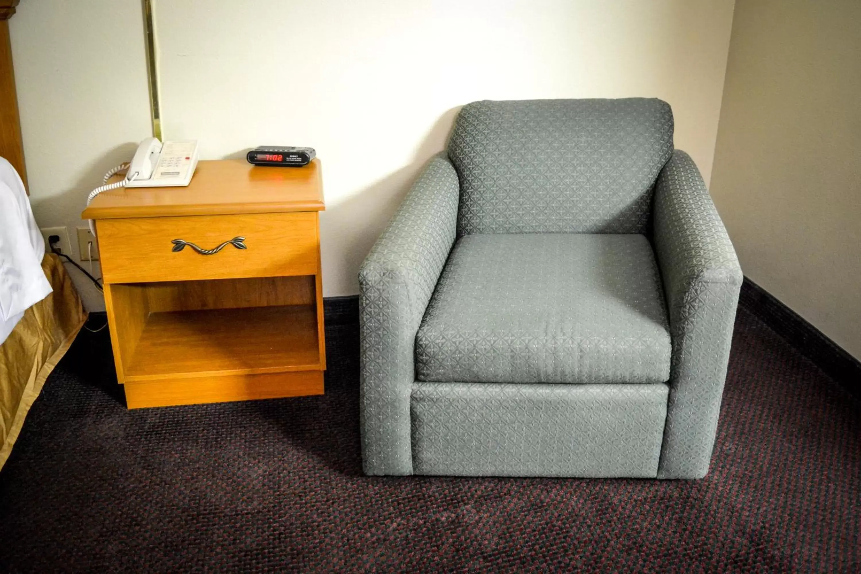 Decorative detail, Seating Area in Travelodge by Wyndham St. Louis