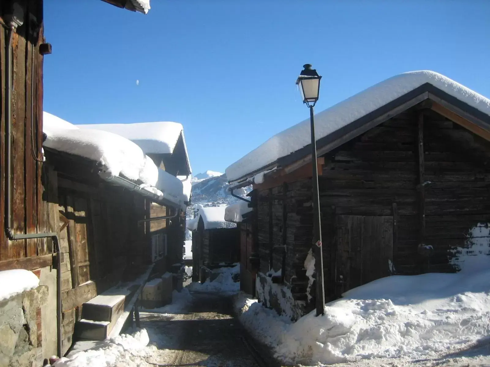 Neighbourhood, Winter in Hotel Les Etagnes