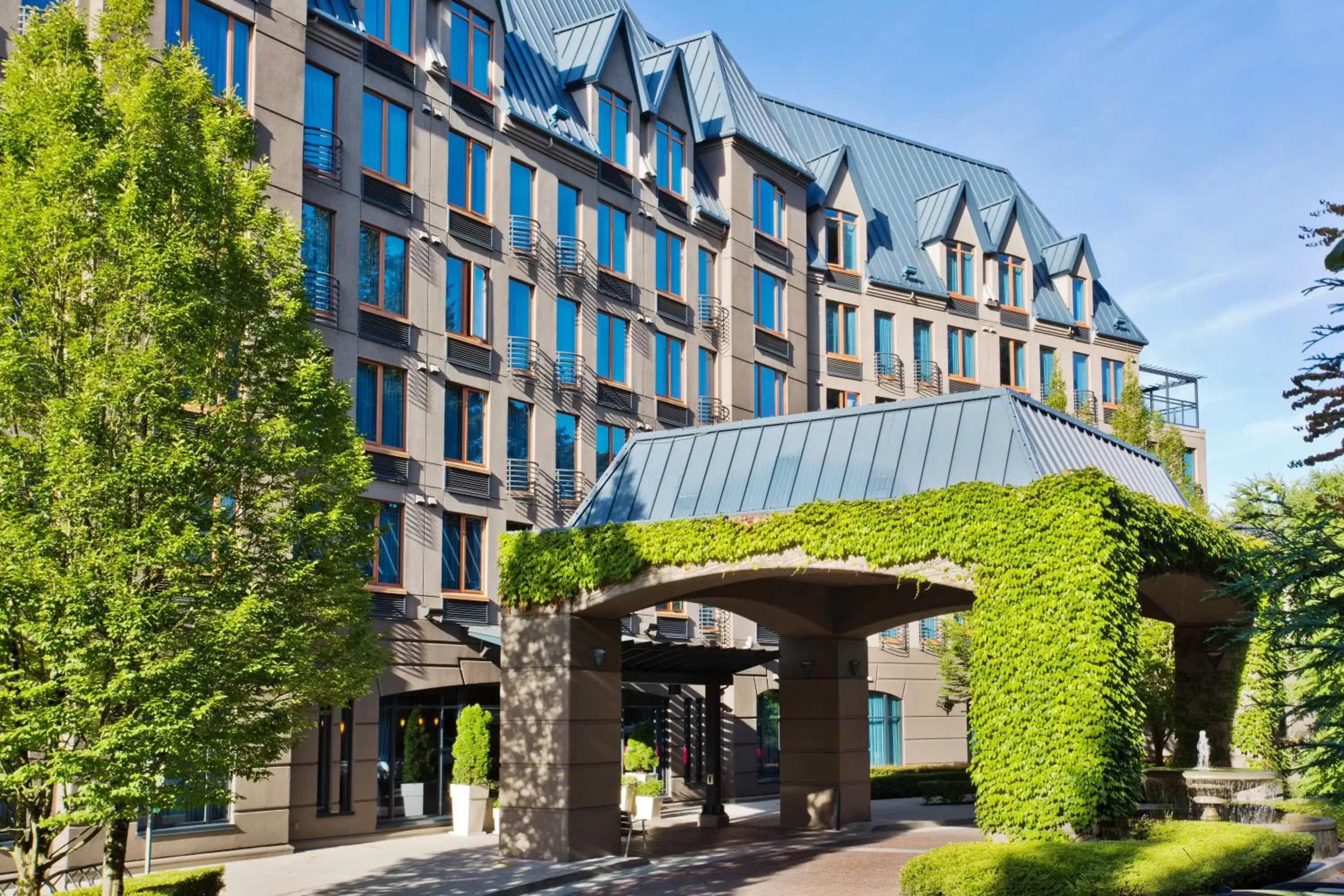 Property Building in Holiday Inn & Suites North Vancouver, an IHG Hotel