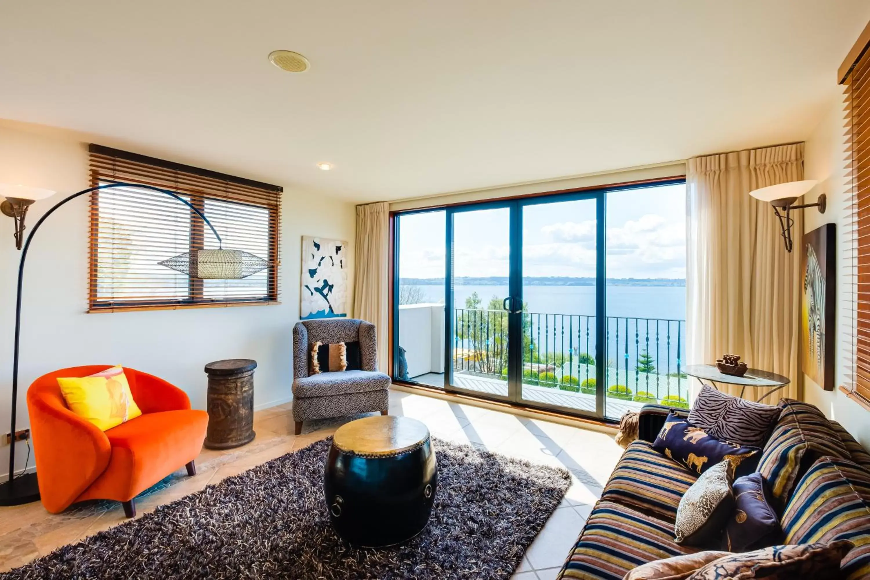 Living room, Seating Area in On The Point - Lake Rotorua