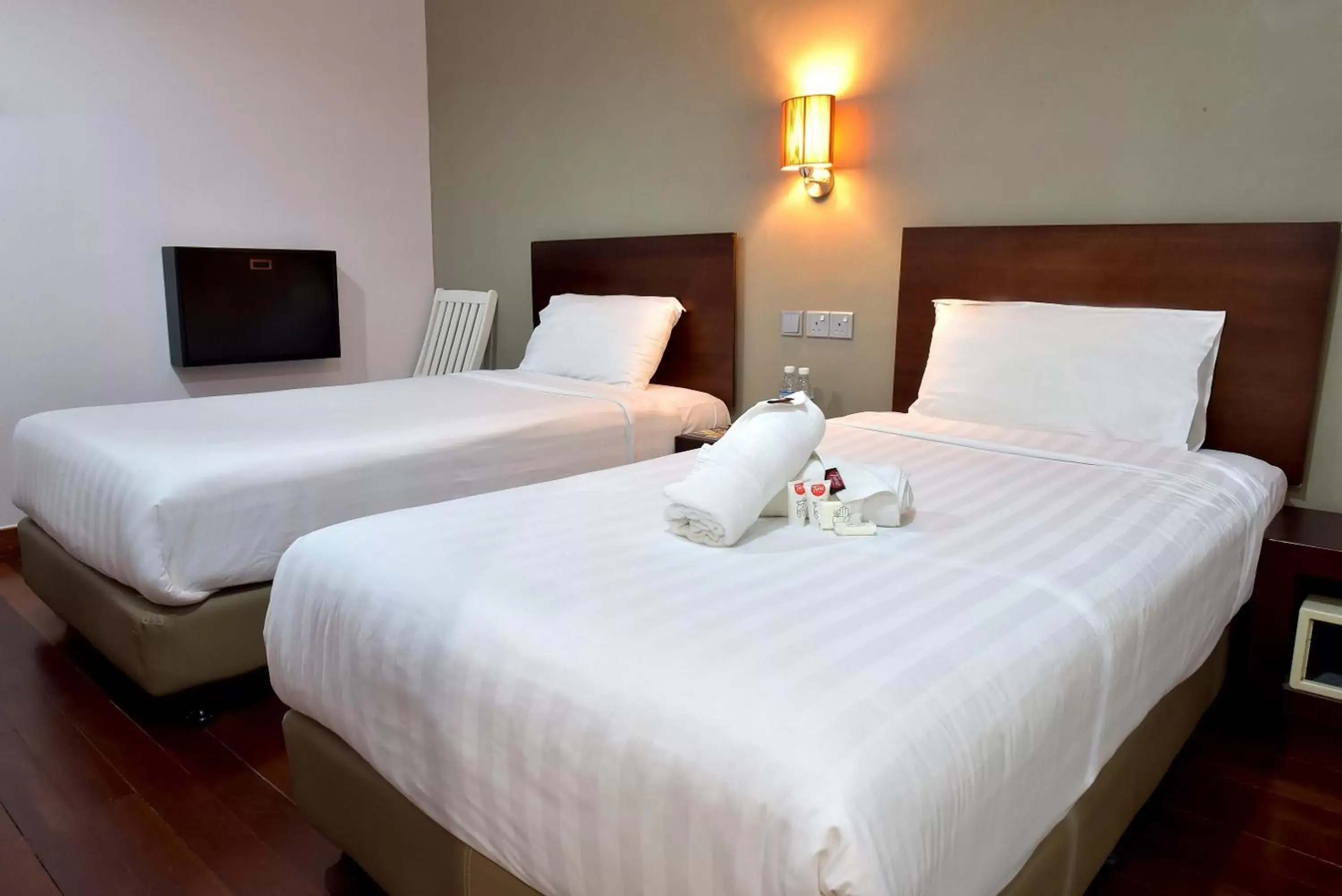 Twin Room in Tune Hotel - Waterfront Kuching