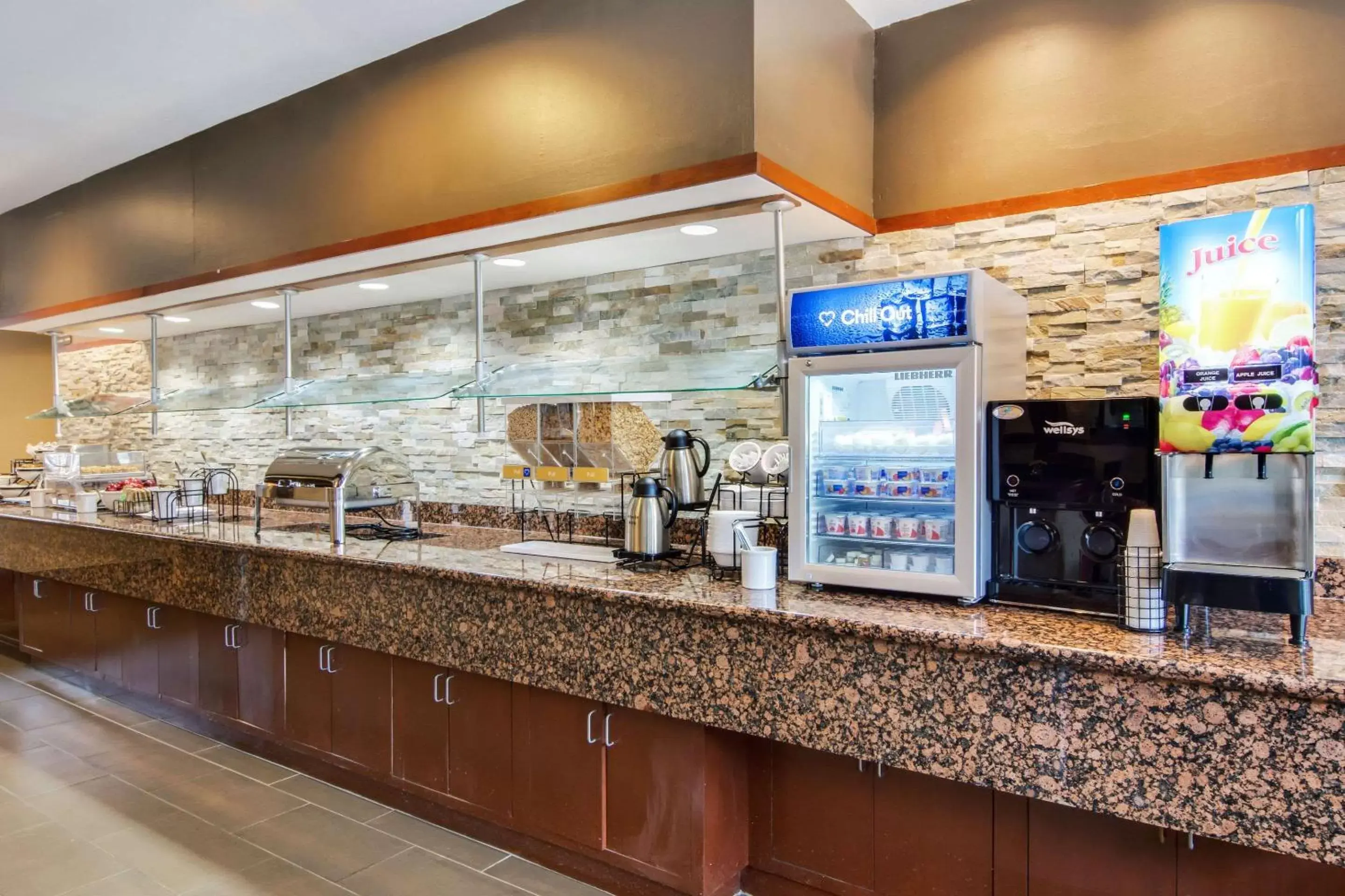 Restaurant/places to eat in Comfort Inn Roswell-Dunwoody