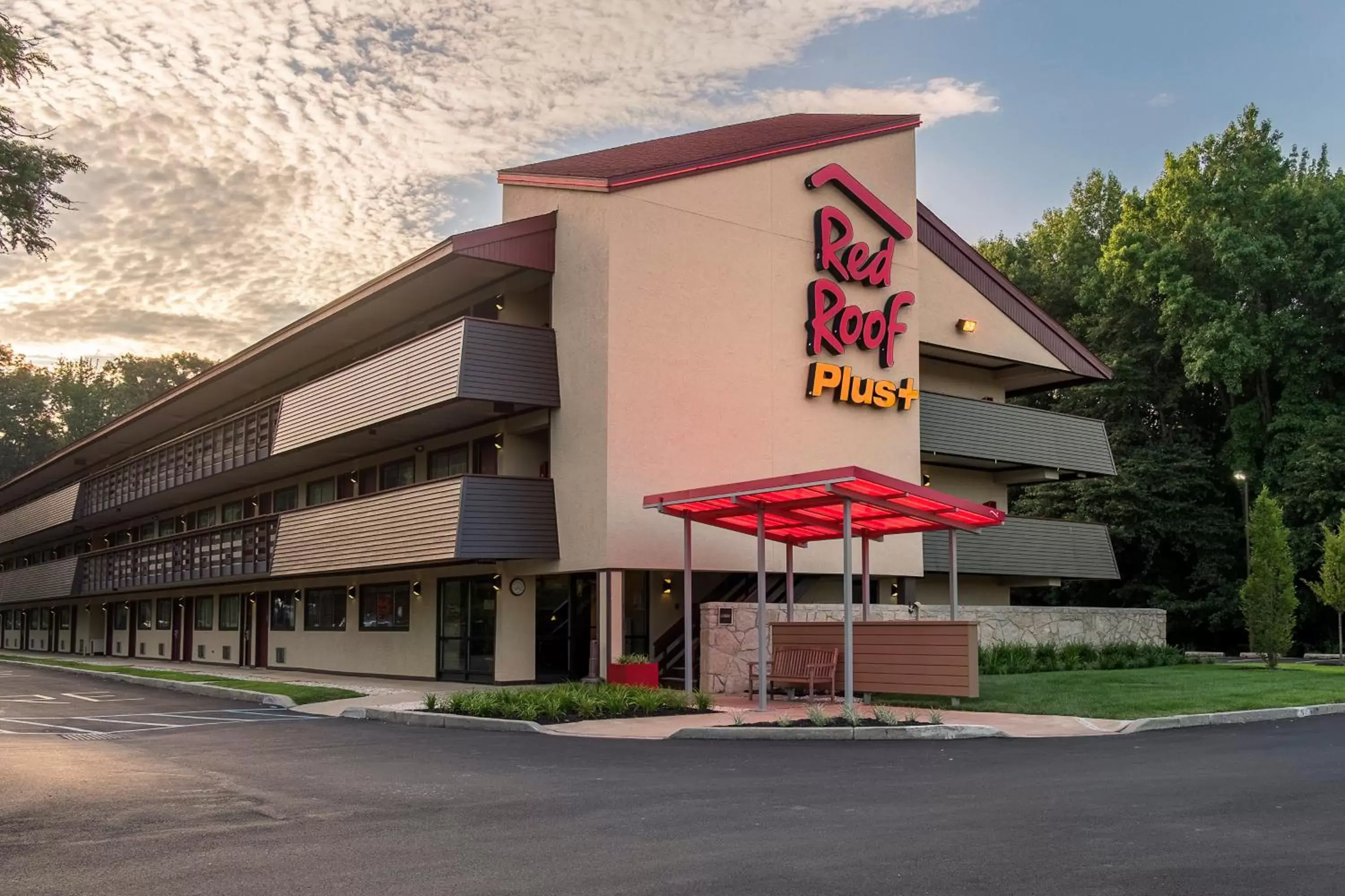 Property Building in Red Roof Inn PLUS+ Wilmington - Newark