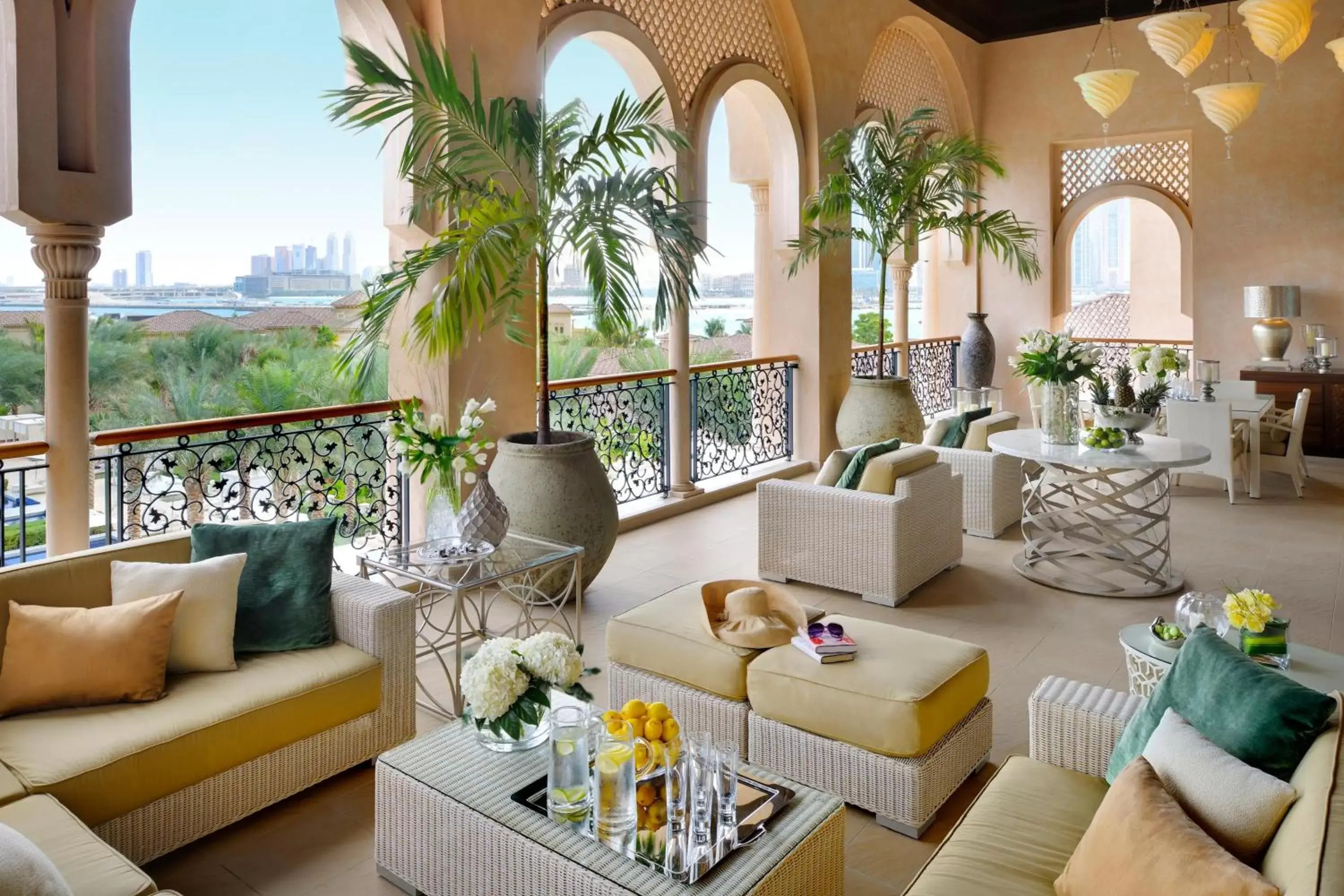 Balcony/Terrace, Lobby/Reception in One&Only The Palm Dubai