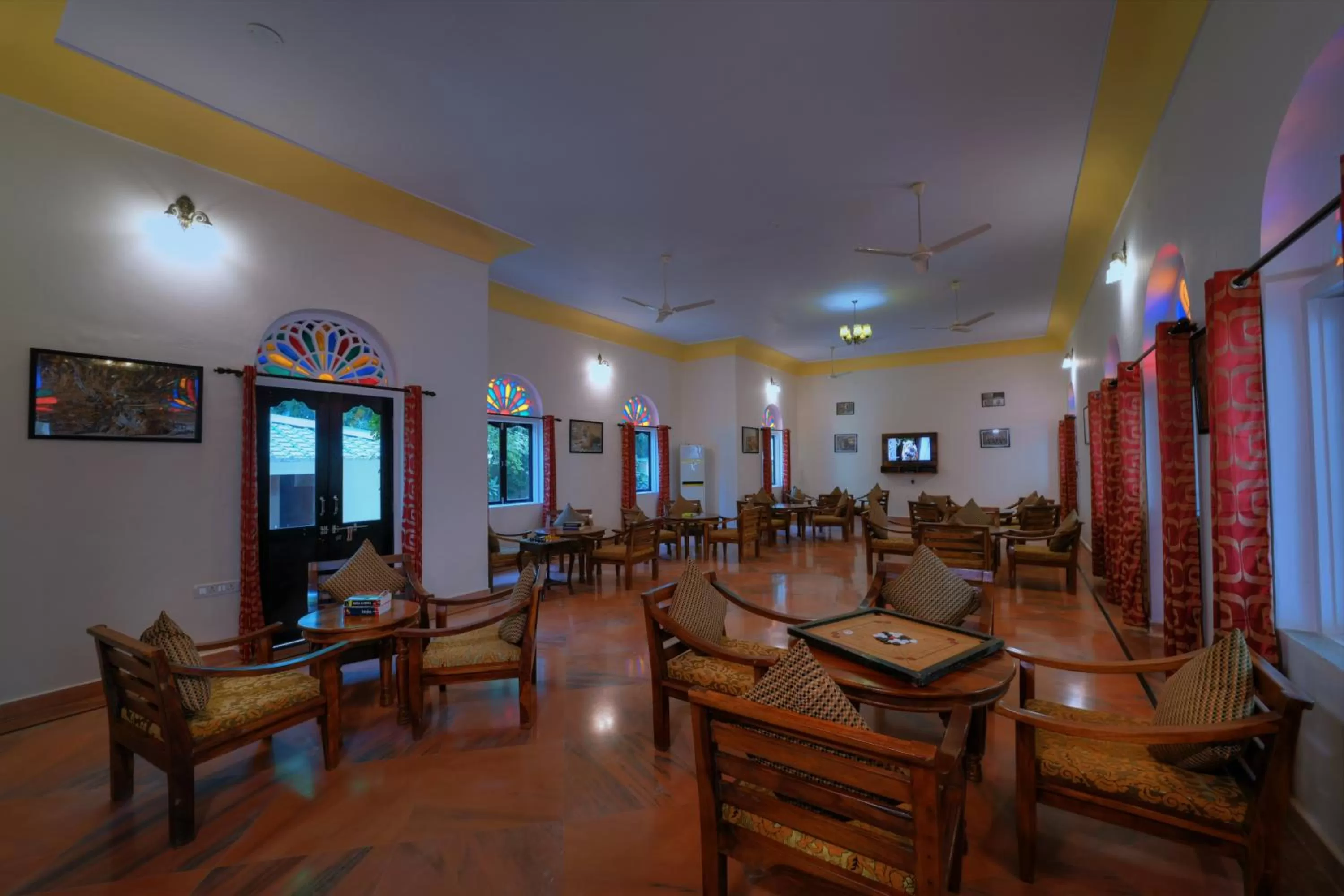 Living room in Ranthambhore Heritage Haveli