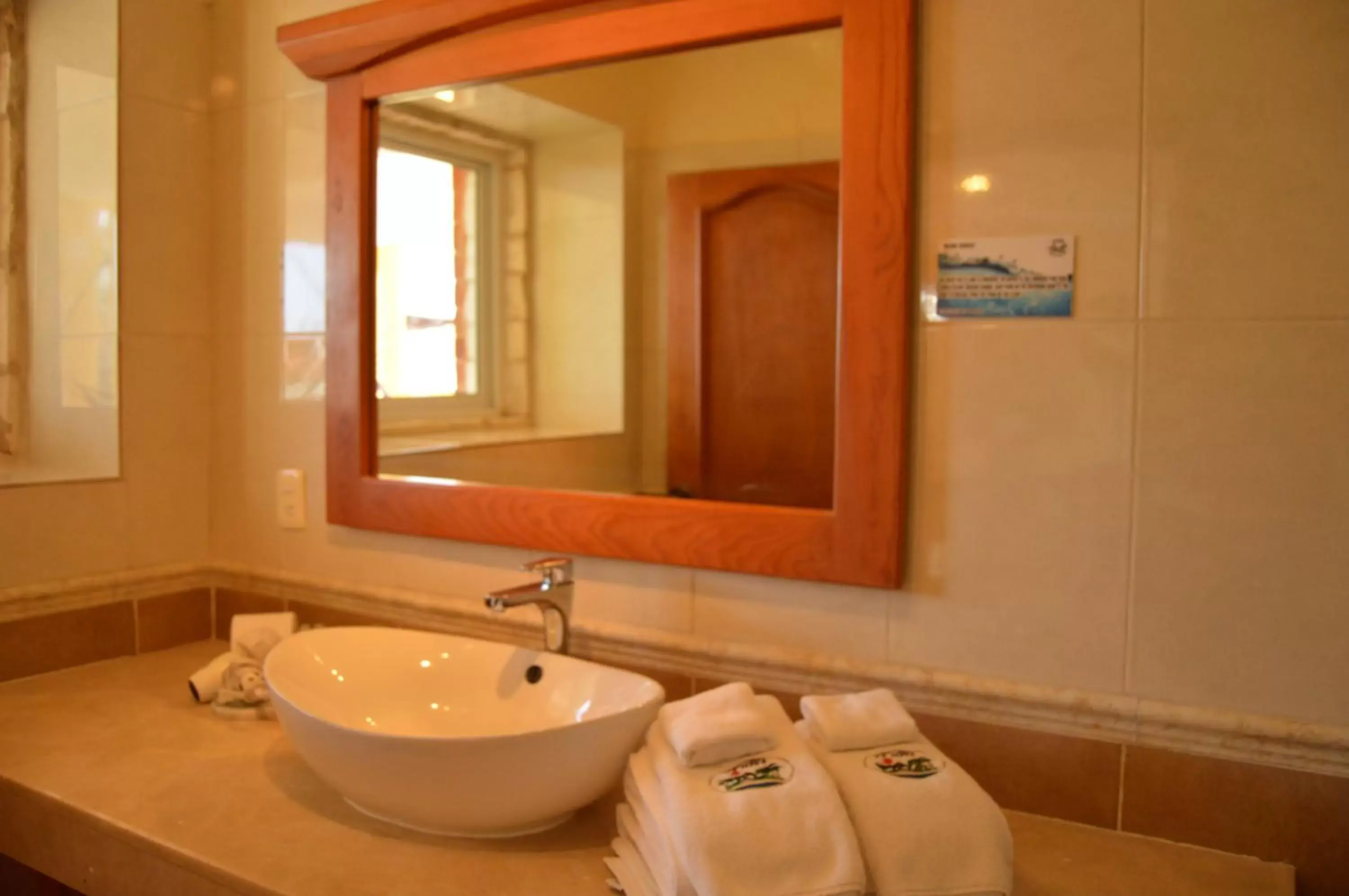 Bathroom in Hotel La Joya Isla Mujeres