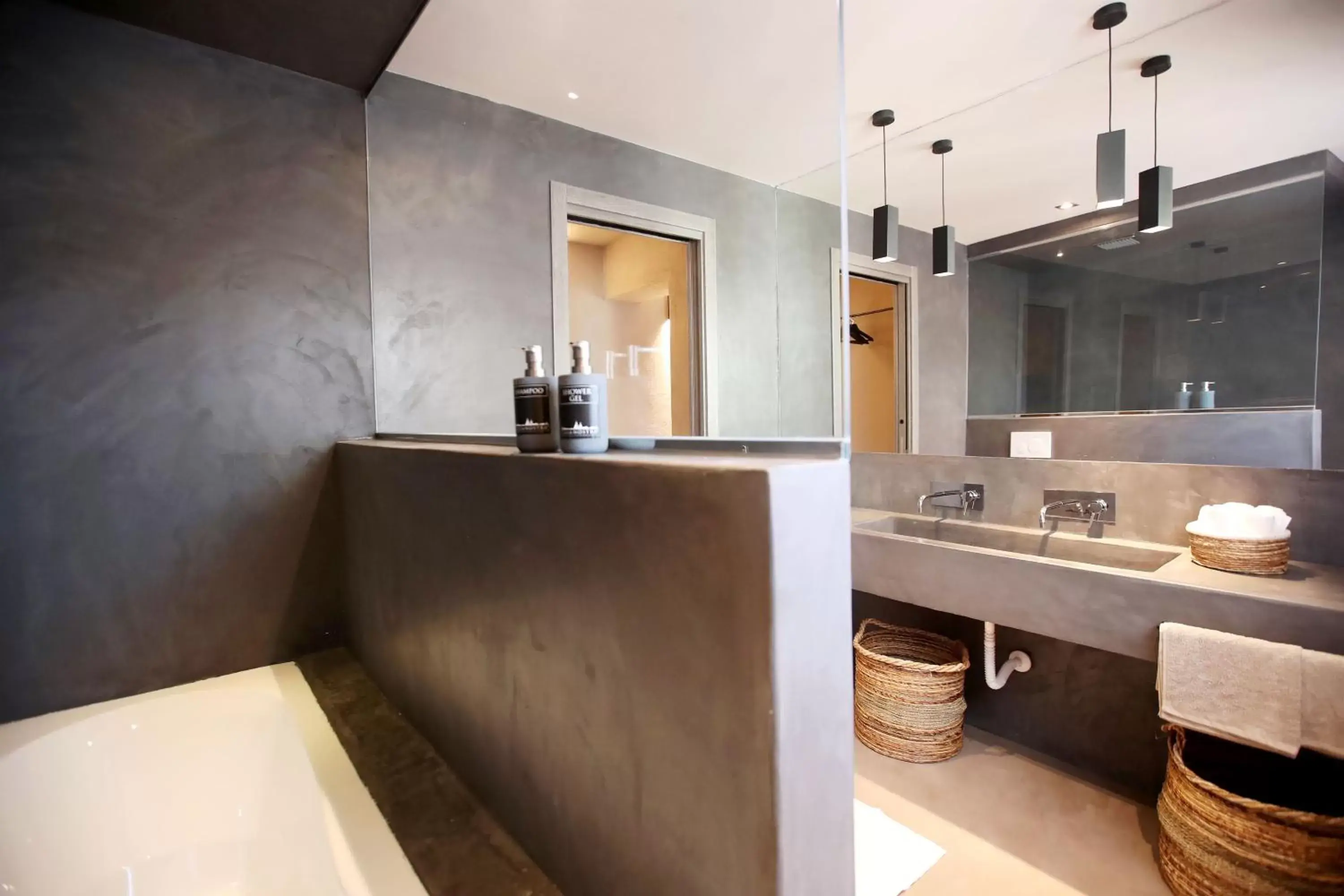 Bathroom in Casa Nostra Luxury Suites