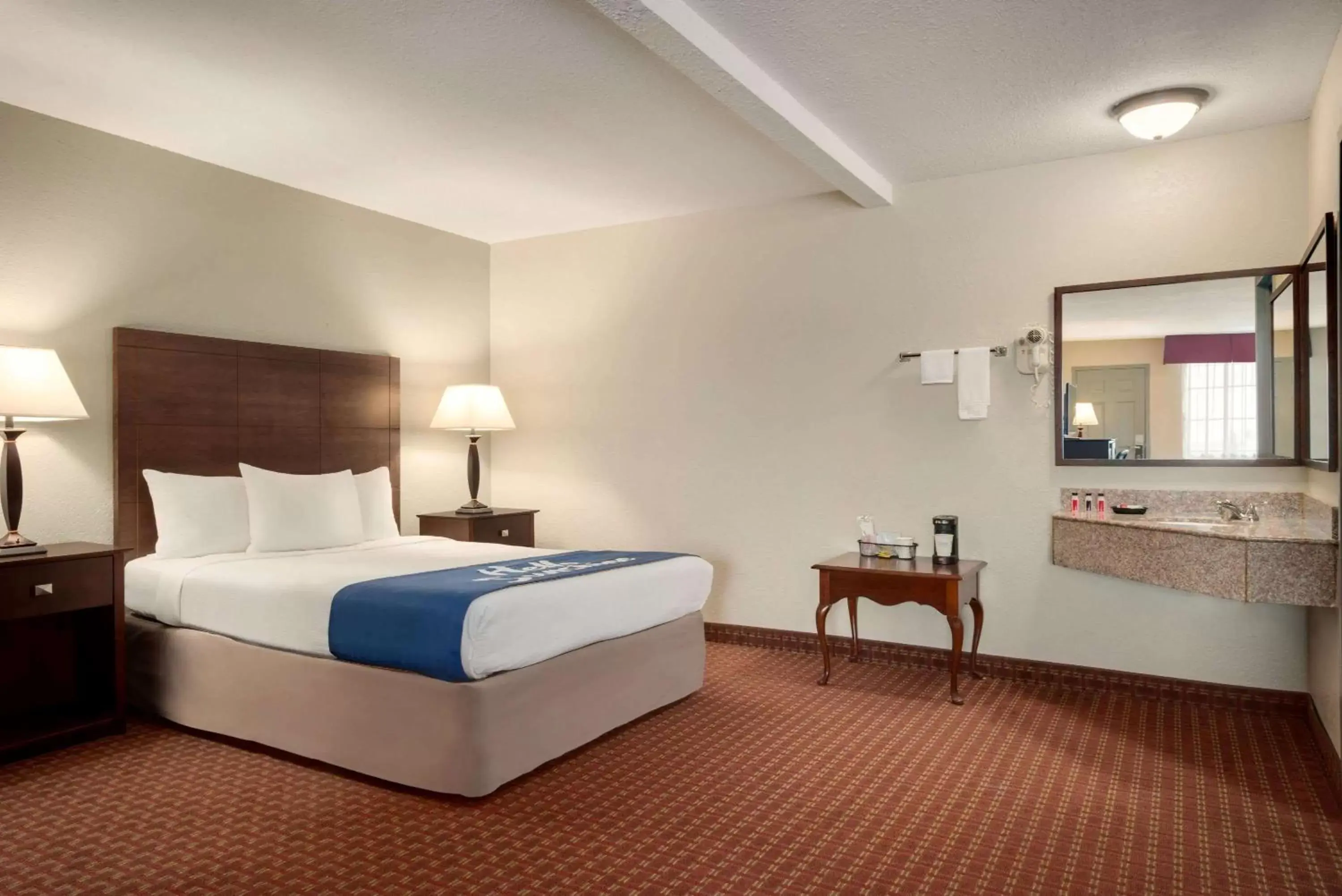 Photo of the whole room, Bed in Days Inn by Wyndham Whitmore Lake