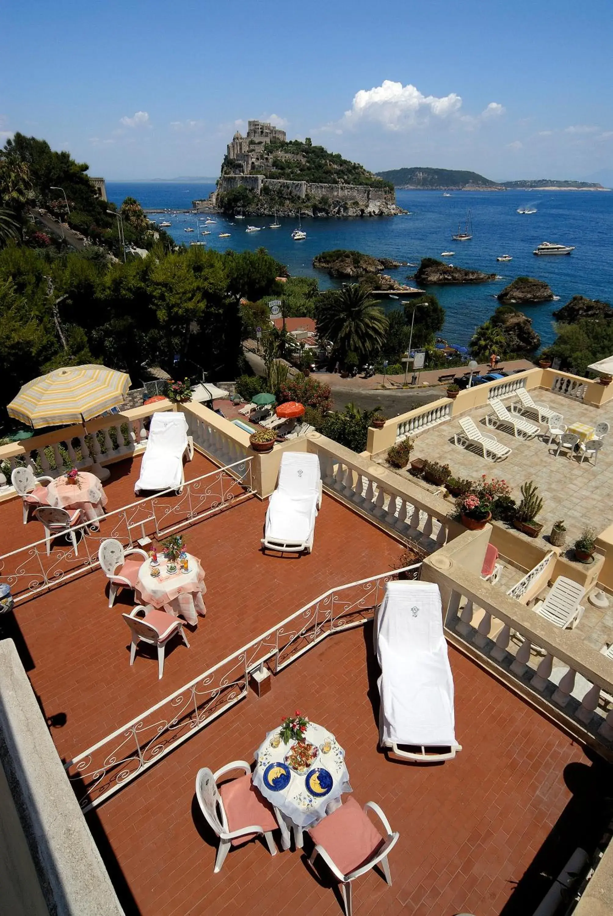 Restaurant/places to eat, Bird's-eye View in Hotel Giardino Delle Ninfe E La Fenice