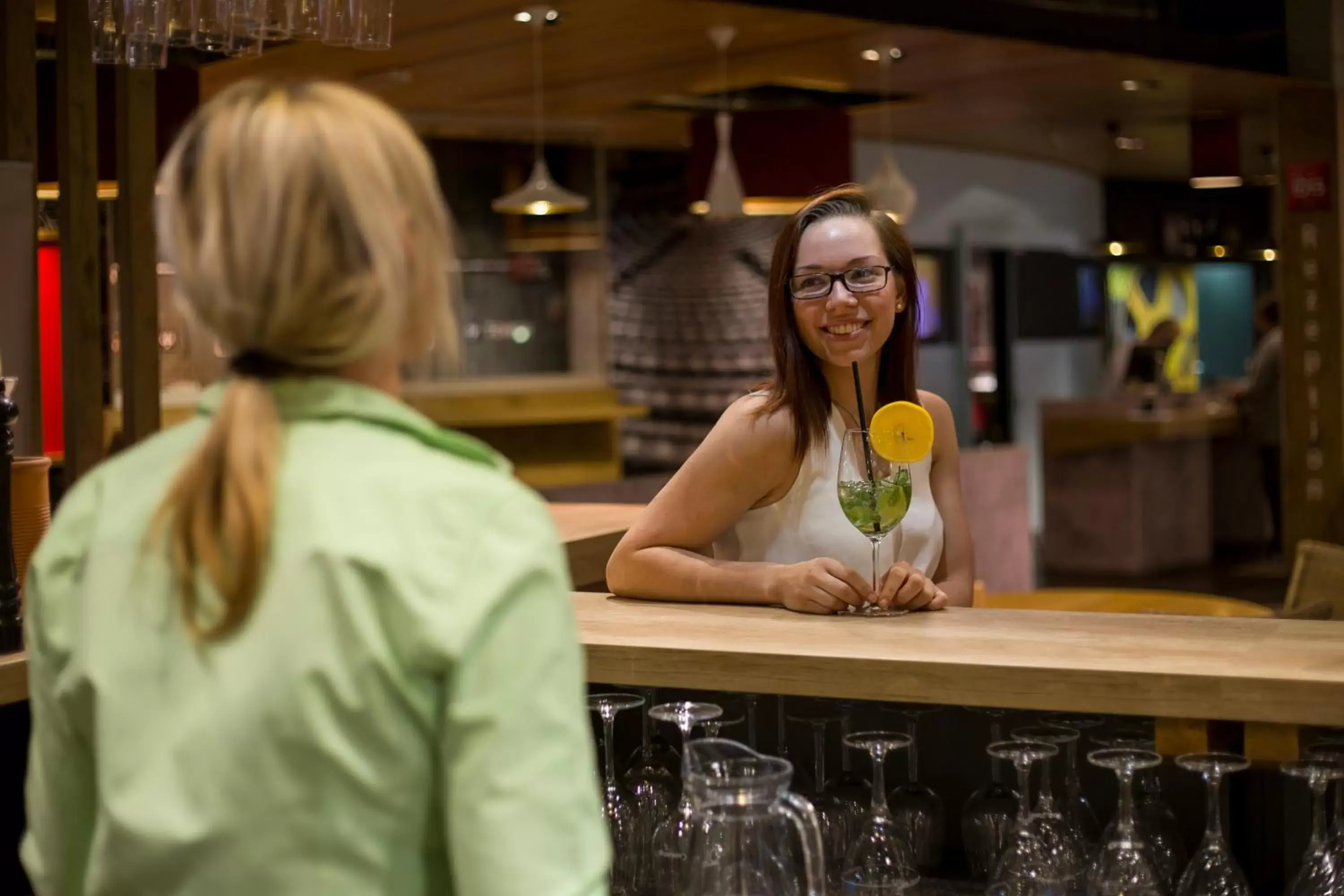 Lounge or bar in Ibis Vienna Airport