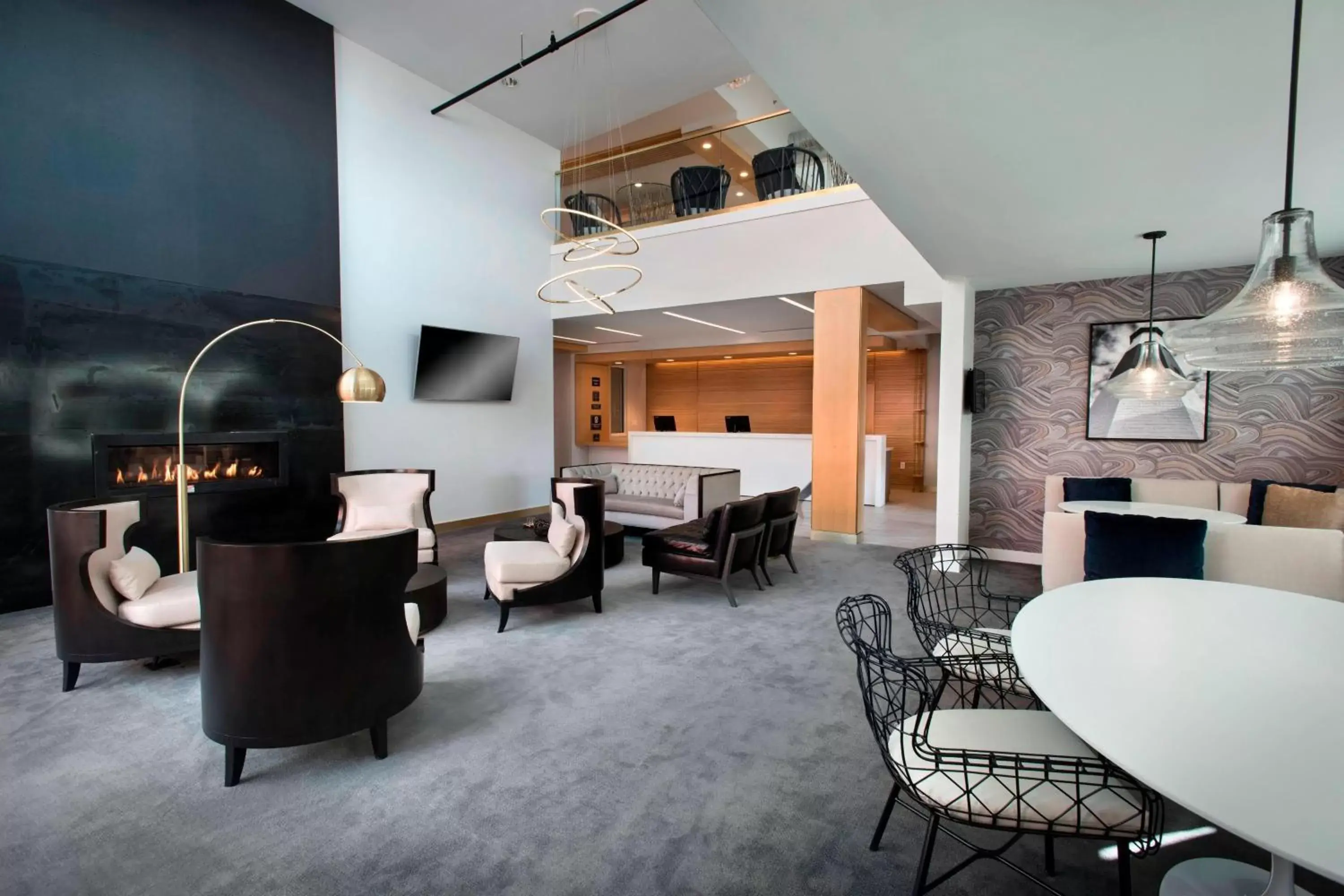 Lobby or reception, Lounge/Bar in Residence Inn by Marriott New York Long Island East End