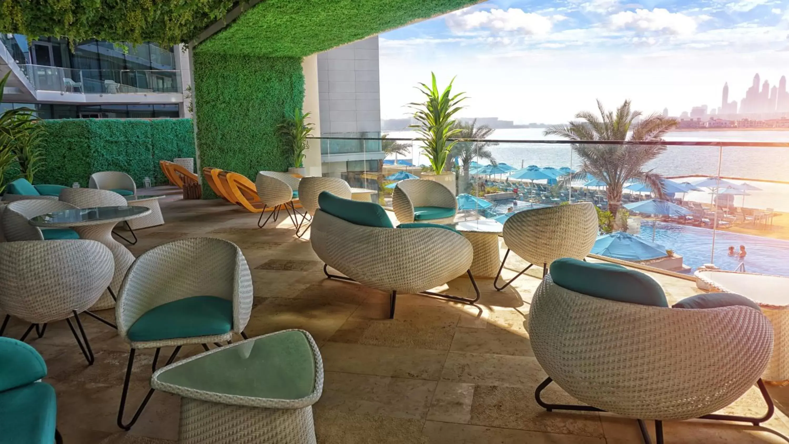 Balcony/Terrace in The Retreat Palm Dubai MGallery by Sofitel