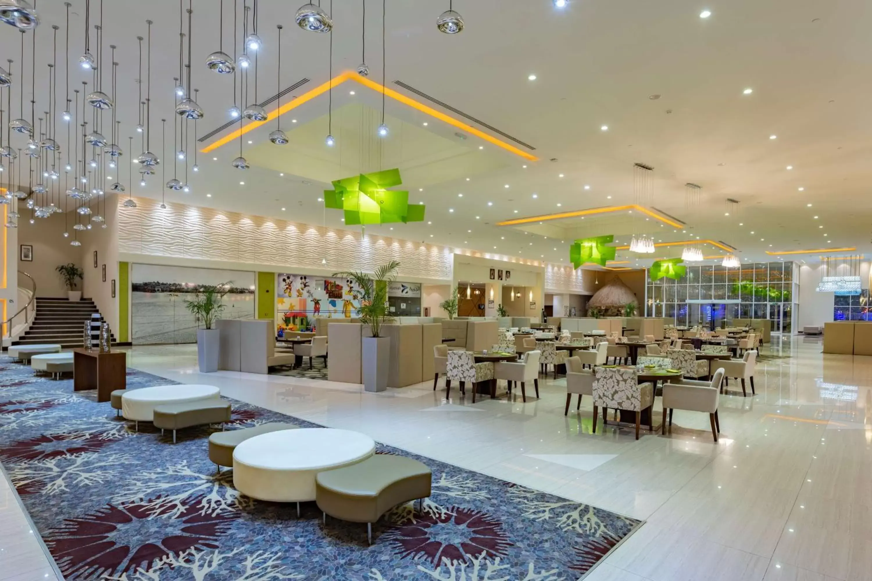 Lobby or reception, Restaurant/Places to Eat in Radisson Blu Resort Jizan