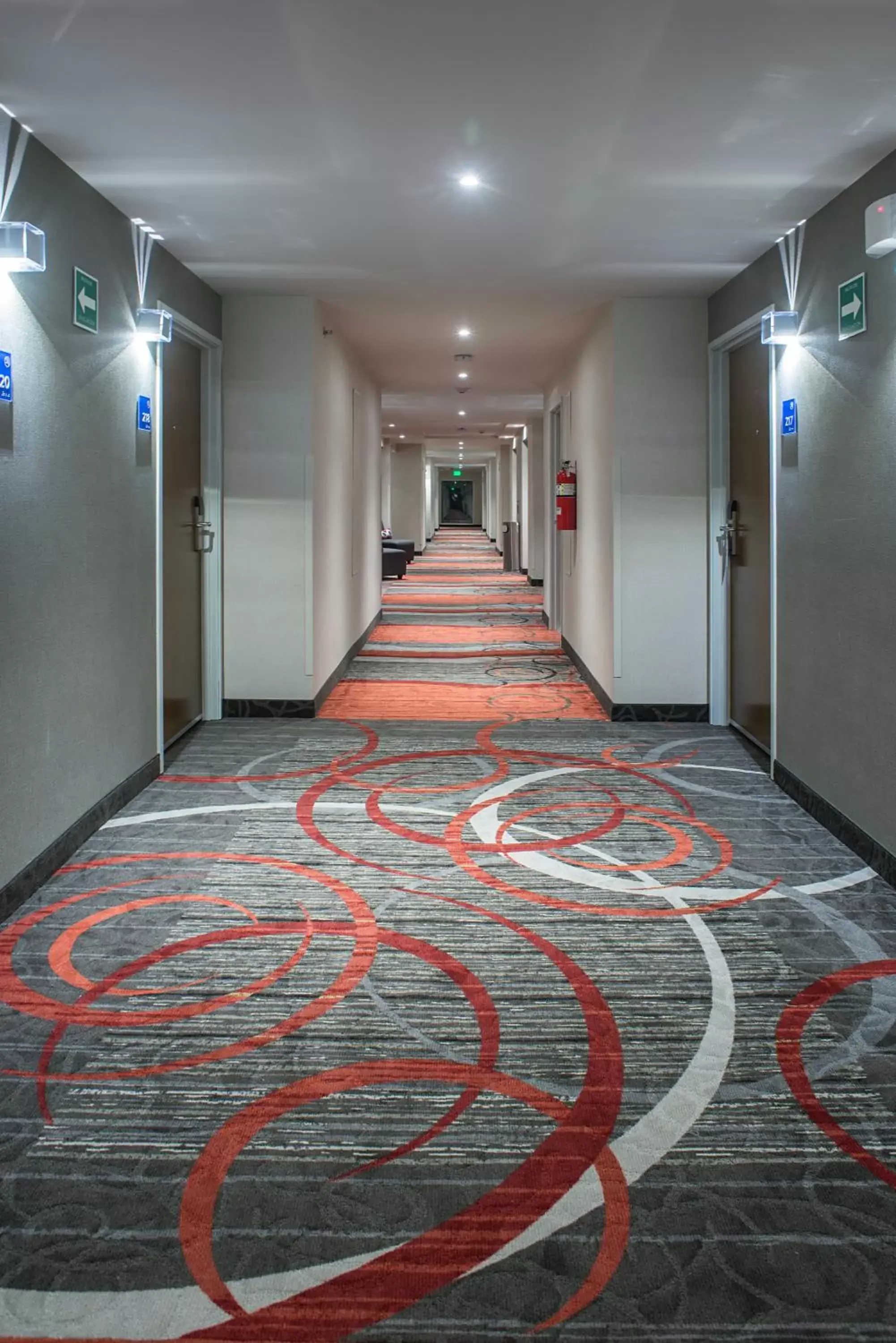 Lobby or reception in Holiday Inn Express & Suites Chihuahua Juventud, an IHG Hotel