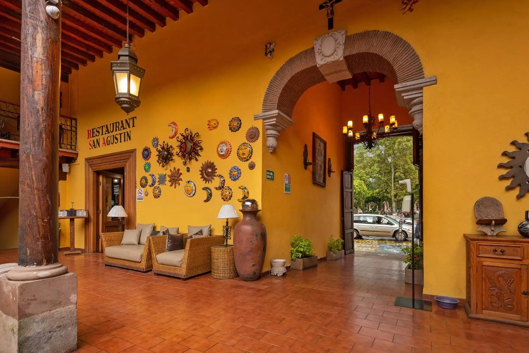 Patio in Hotel la Parroquia