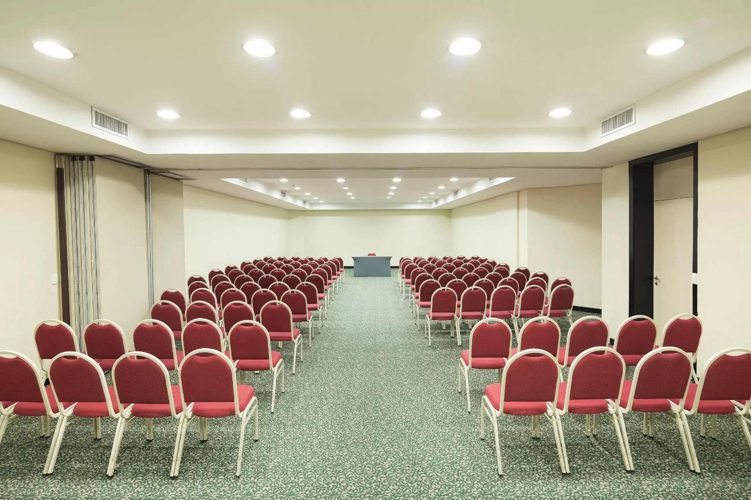 Business facilities in Swan Caxias do Sul