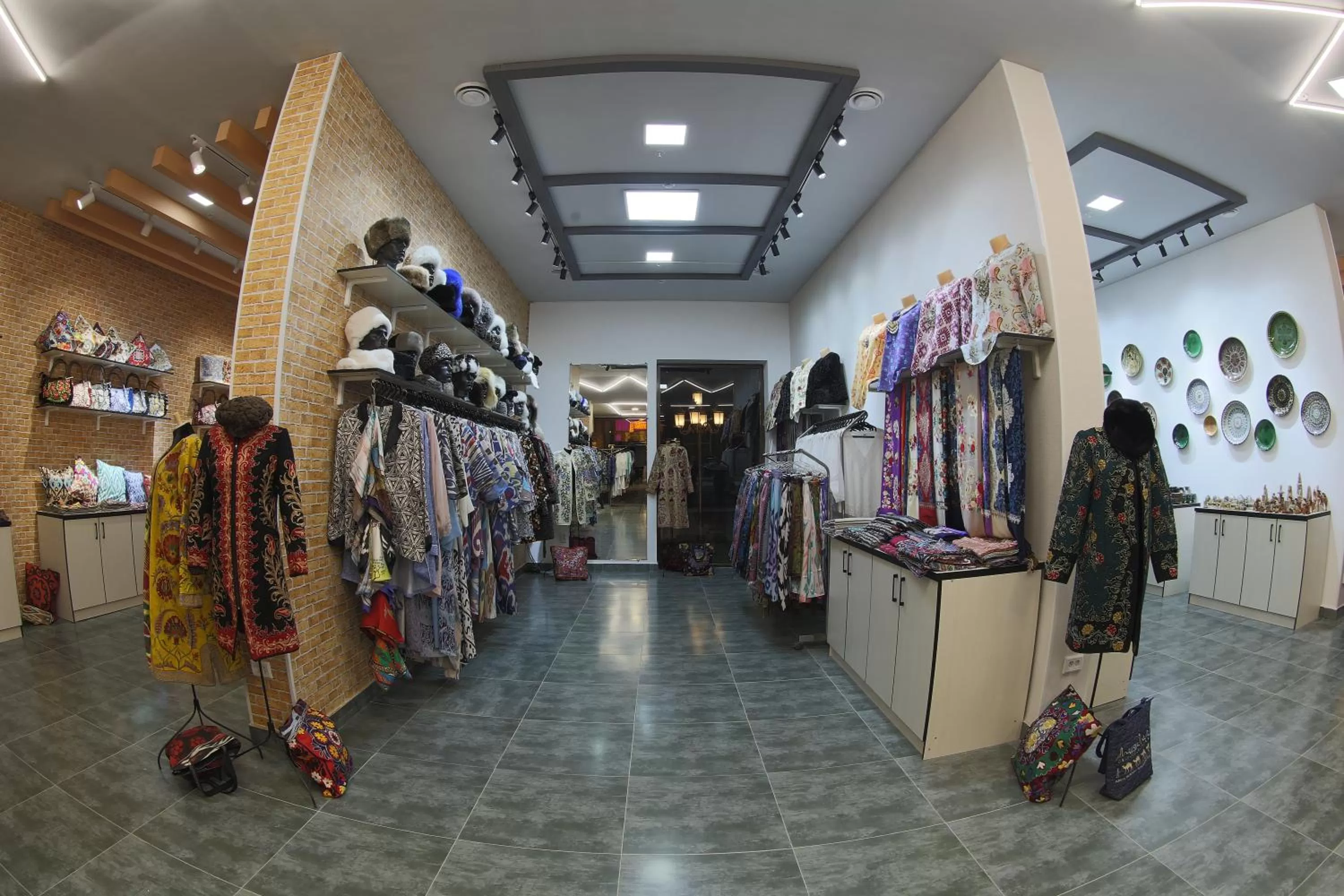 On-site shops, Supermarket/Shops in Sahid Zarafshon