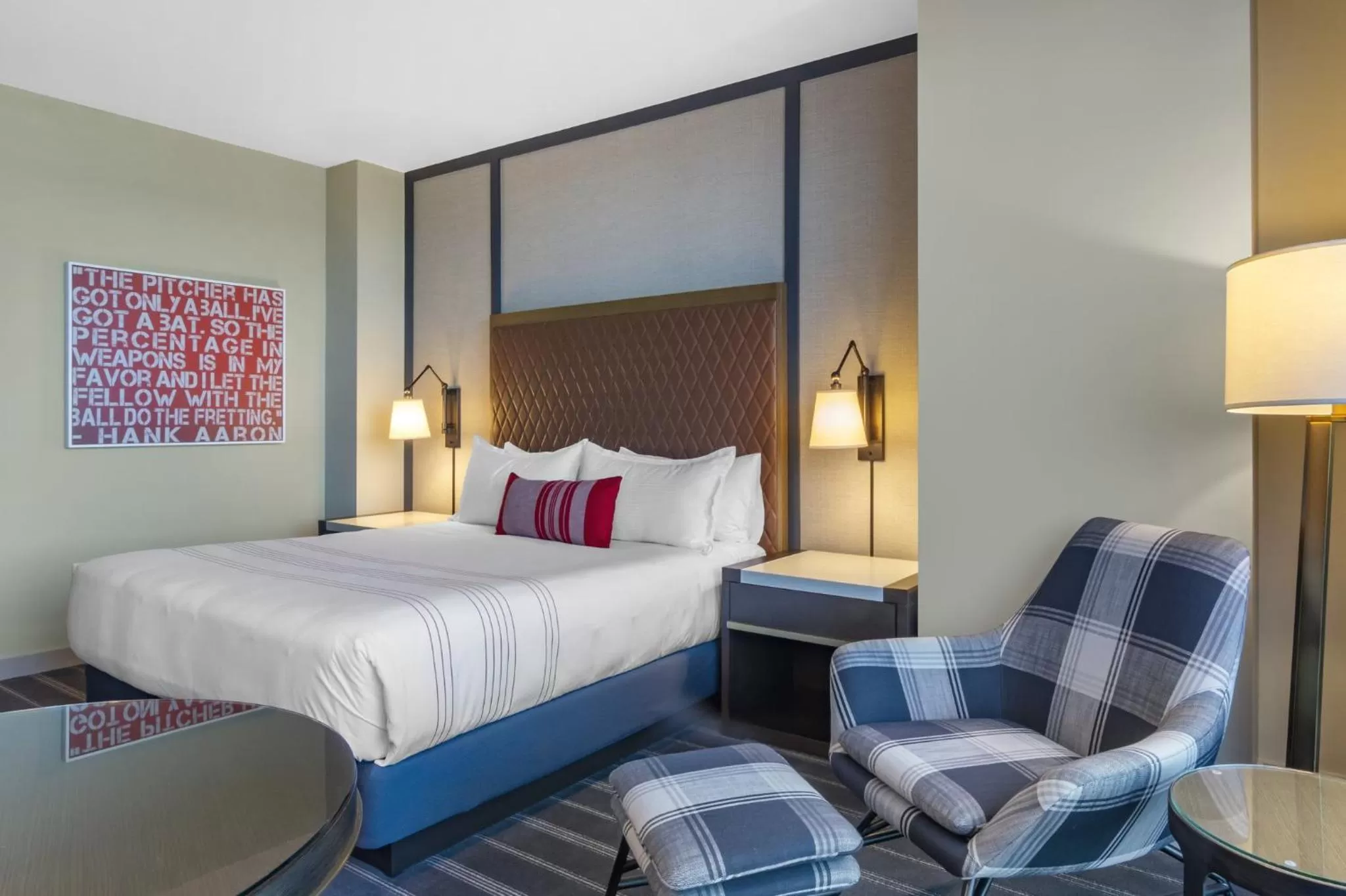 Photo of the whole room, Bed in Omni Hotel at the Battery Atlanta