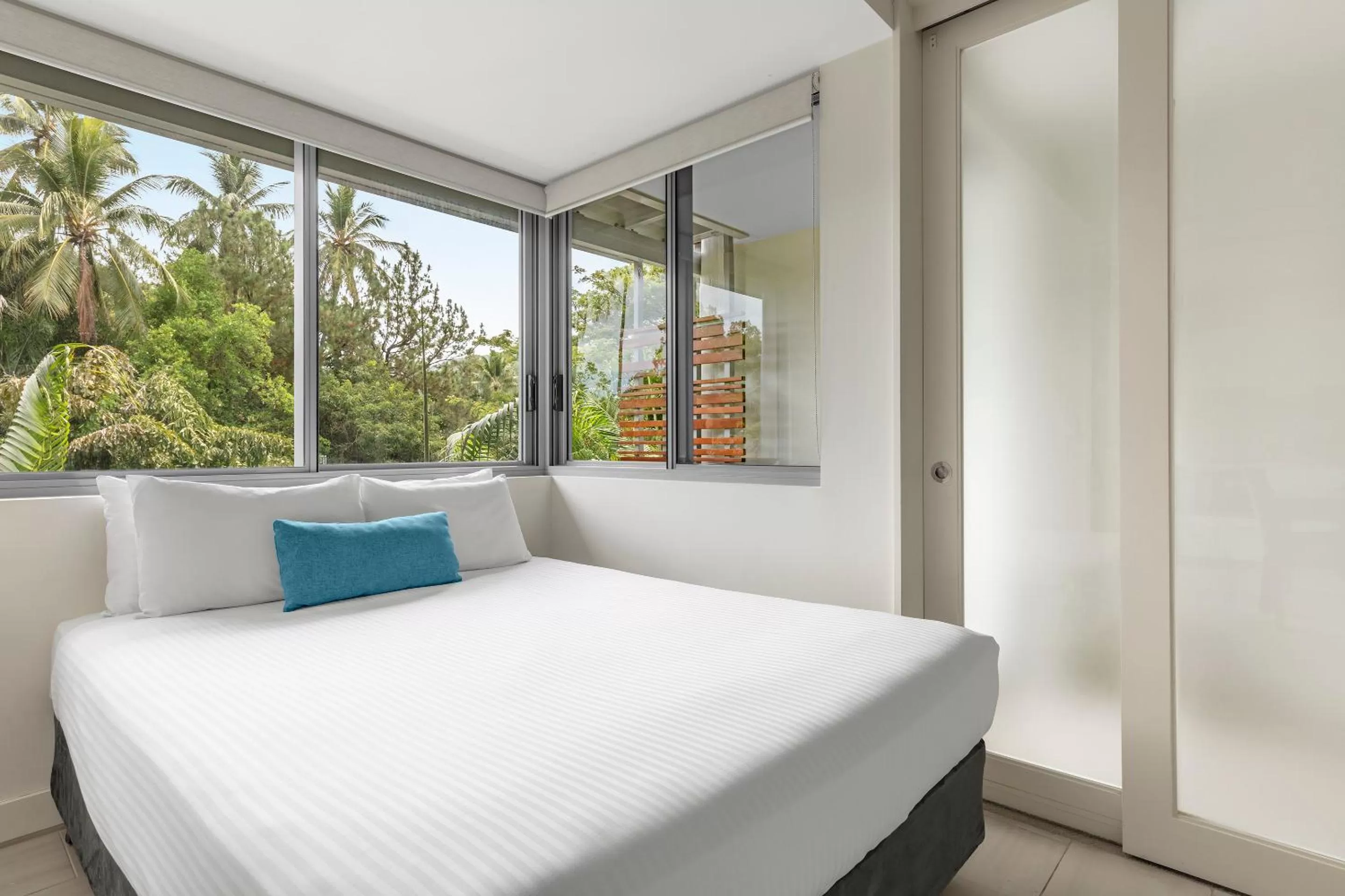 Bed in Drift Palm Cove