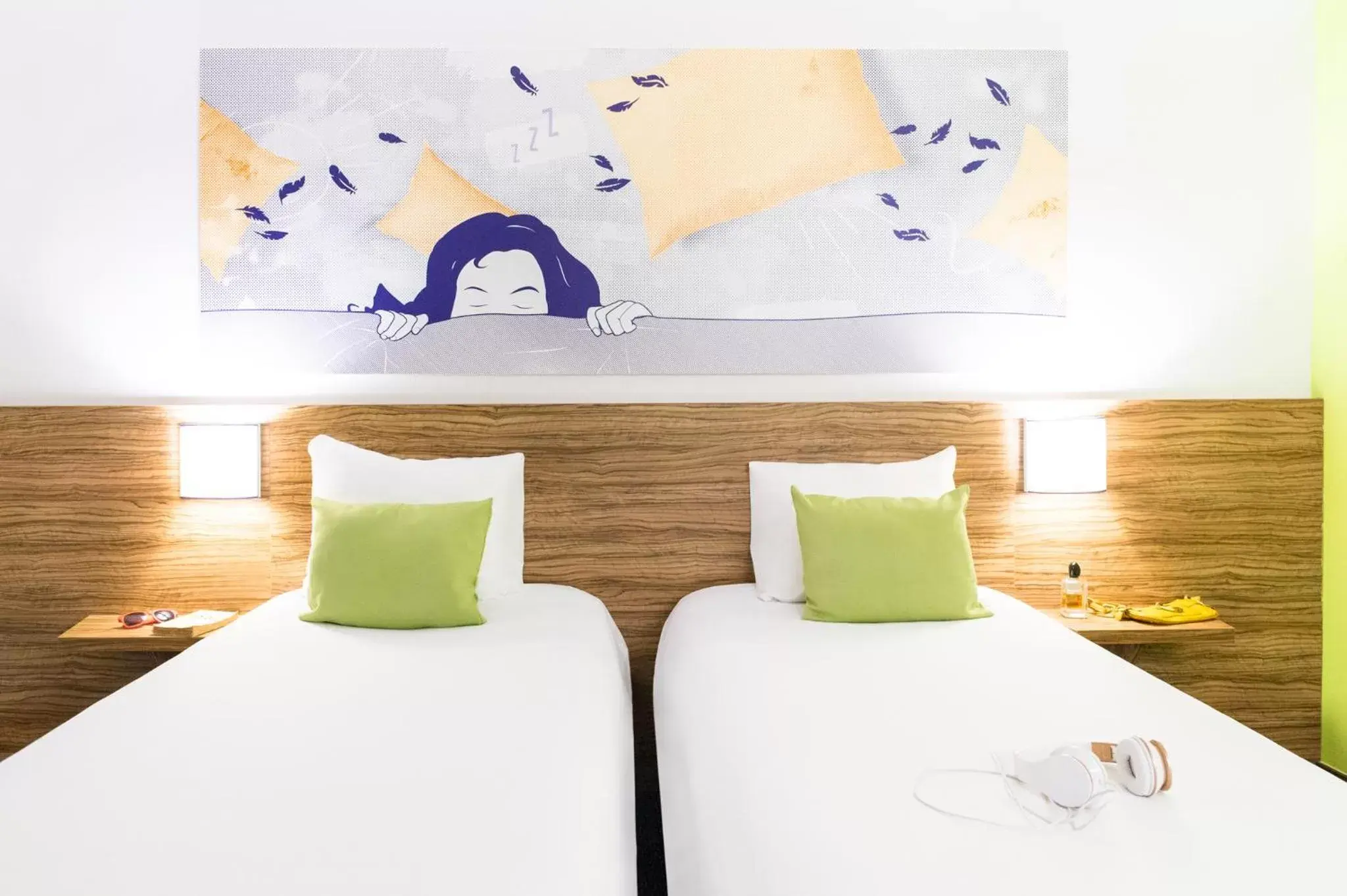 Property building, Bed in ibis Styles Louvain-la-Neuve Hotel and Events