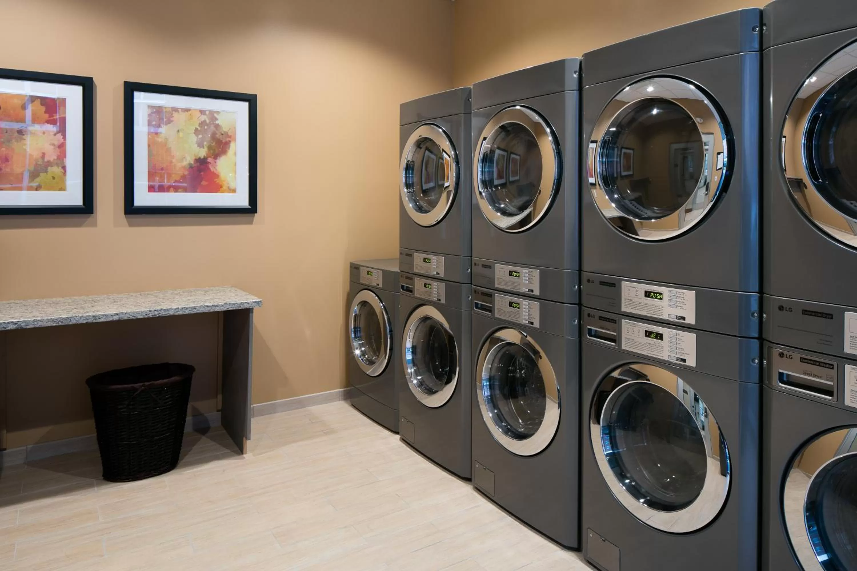 Other in Staybridge Suites Des Moines Downtown by IHG