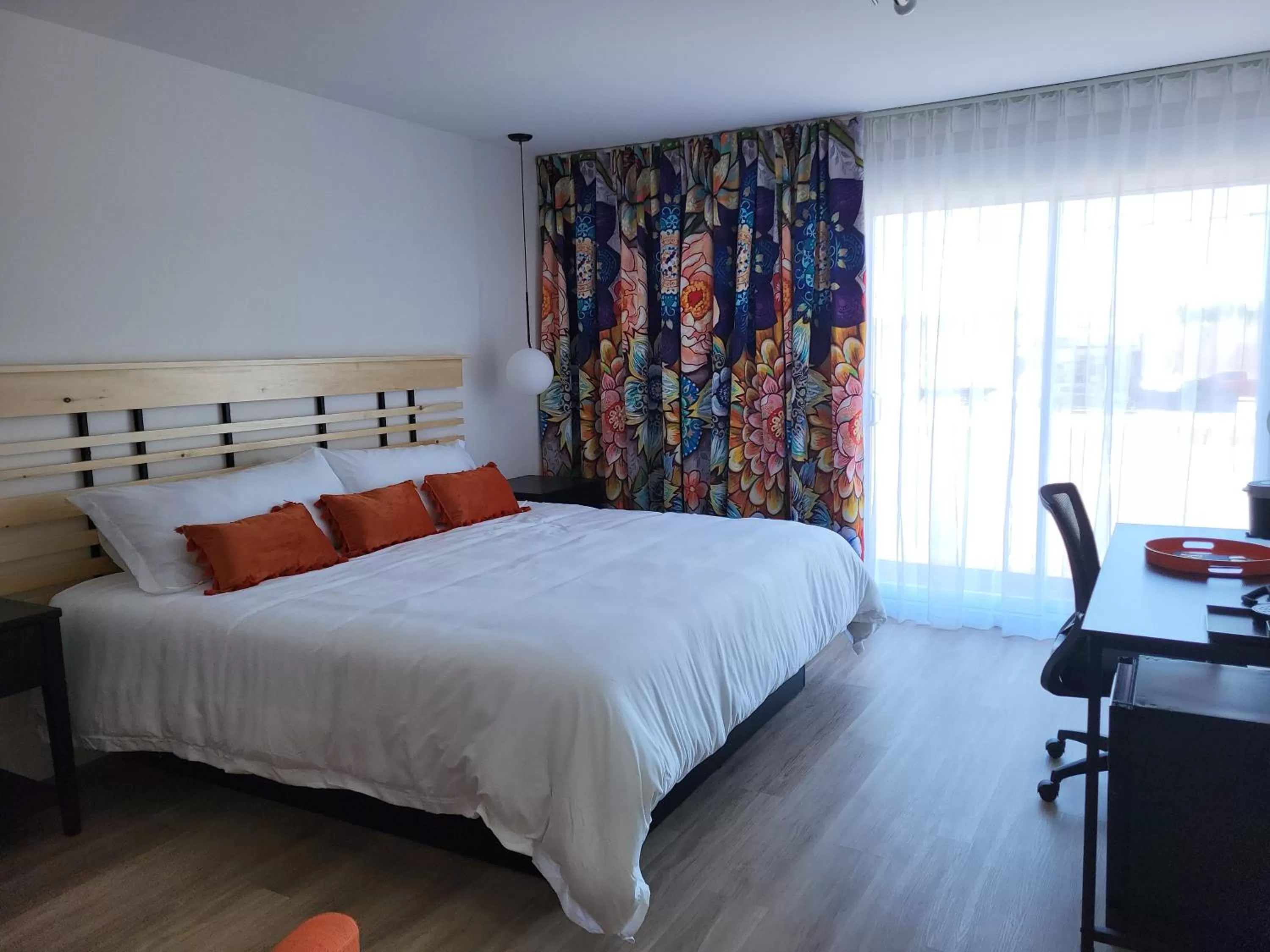 Bed in motel au rocher du cap